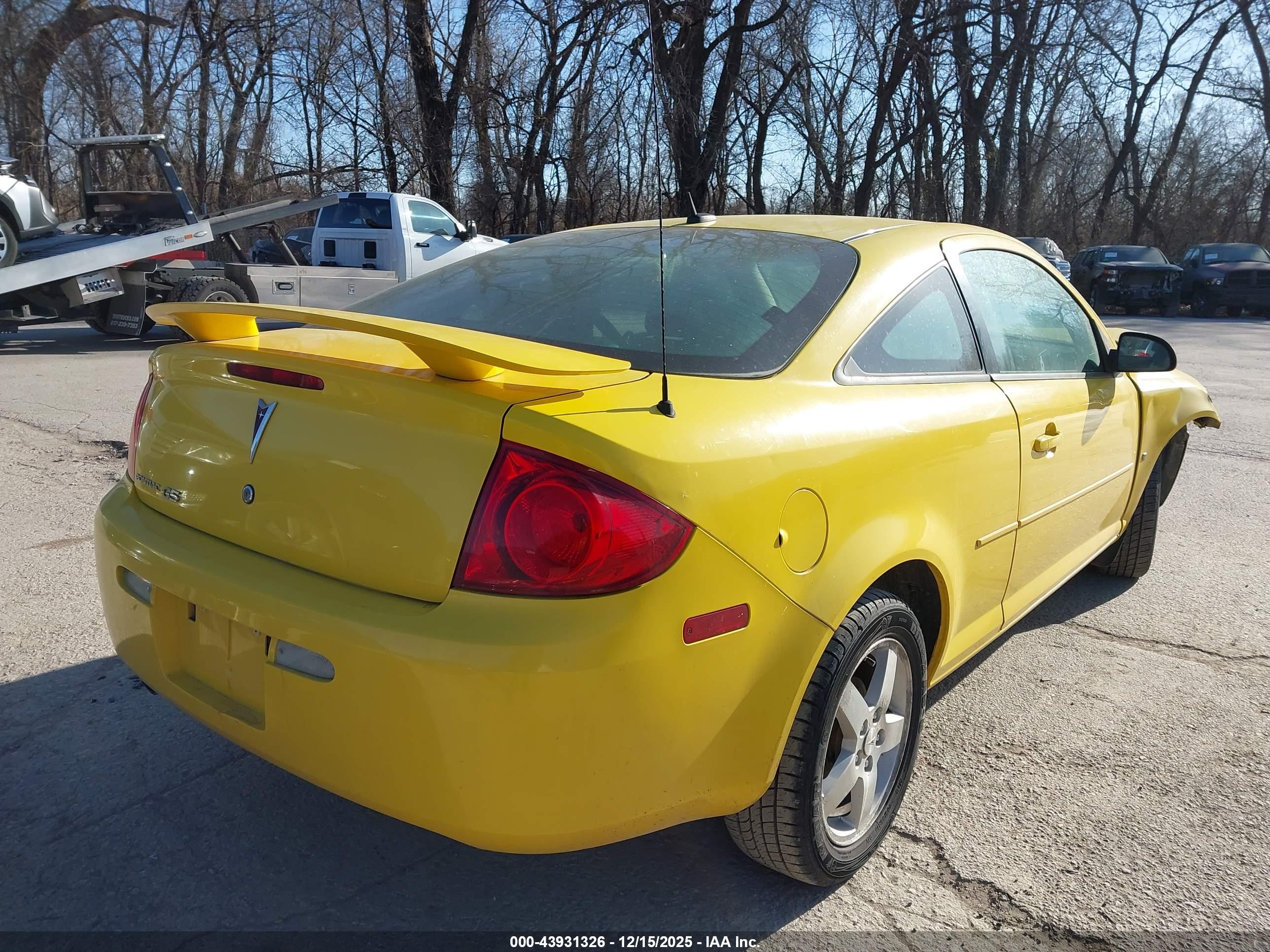 PONTIAC G5 image 4