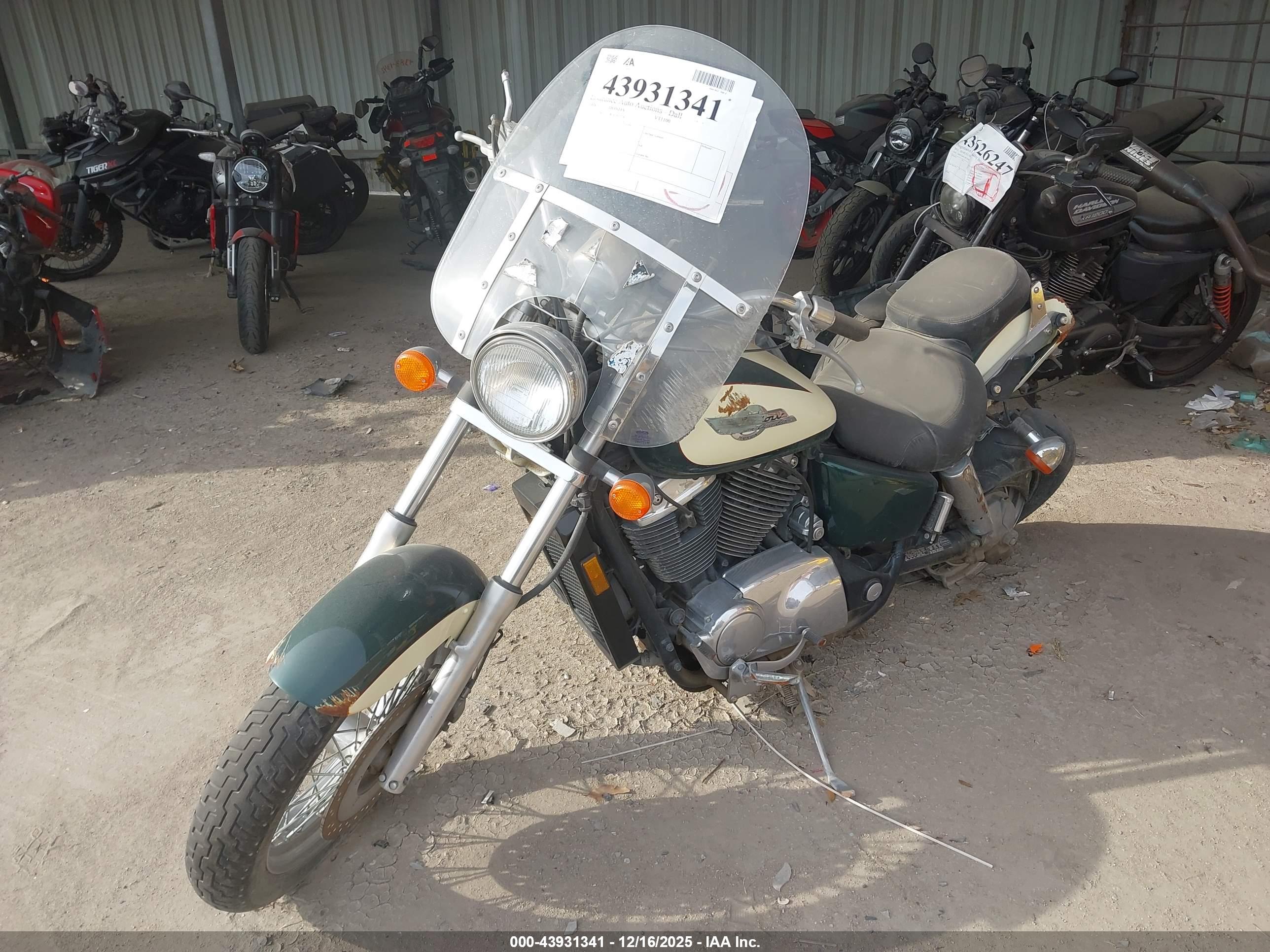 HONDA VT1100 image 2