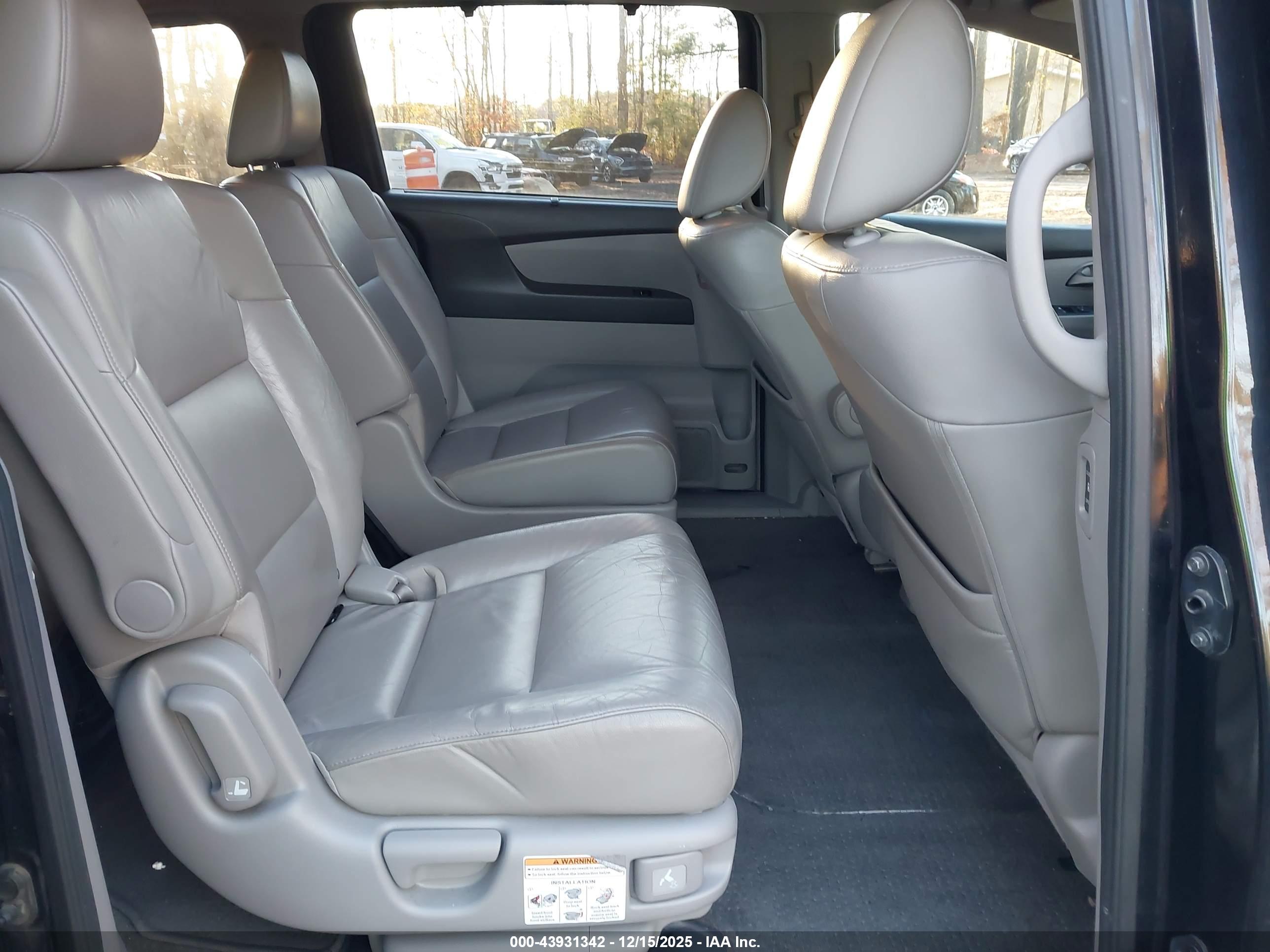 HONDA ODYSSEY image 8