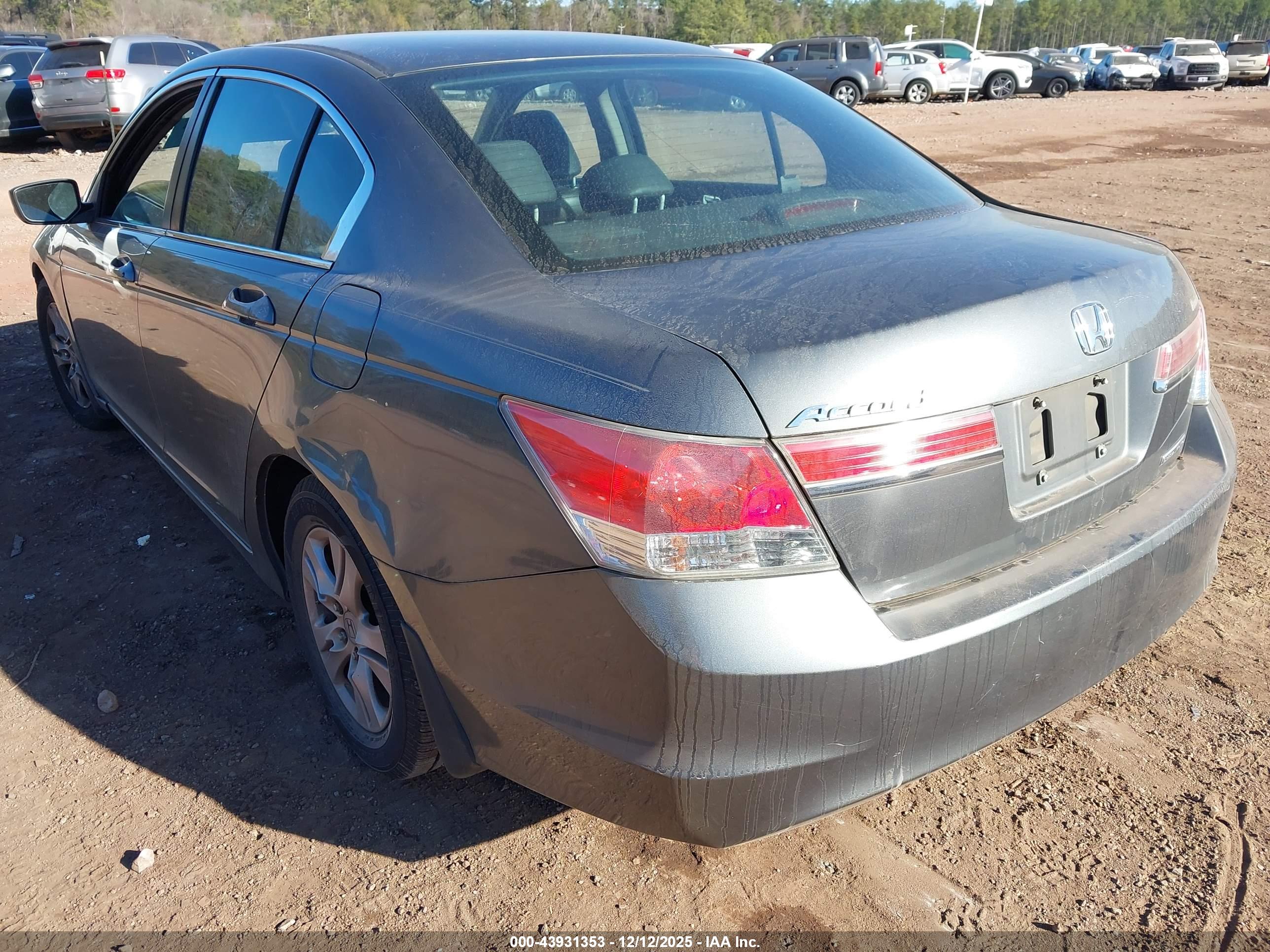 HONDA ACCORD image 3