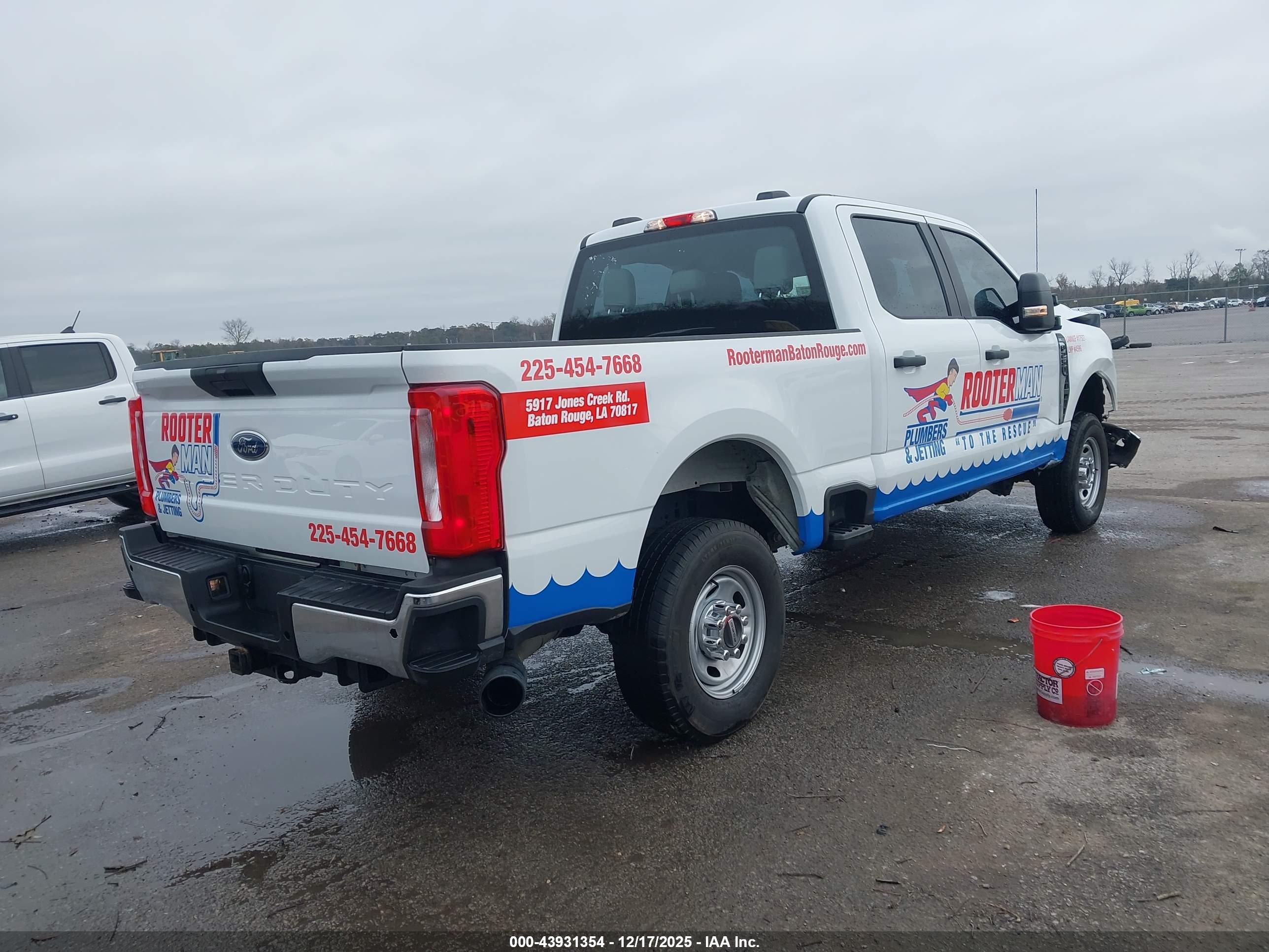 FORD F-250 image 4