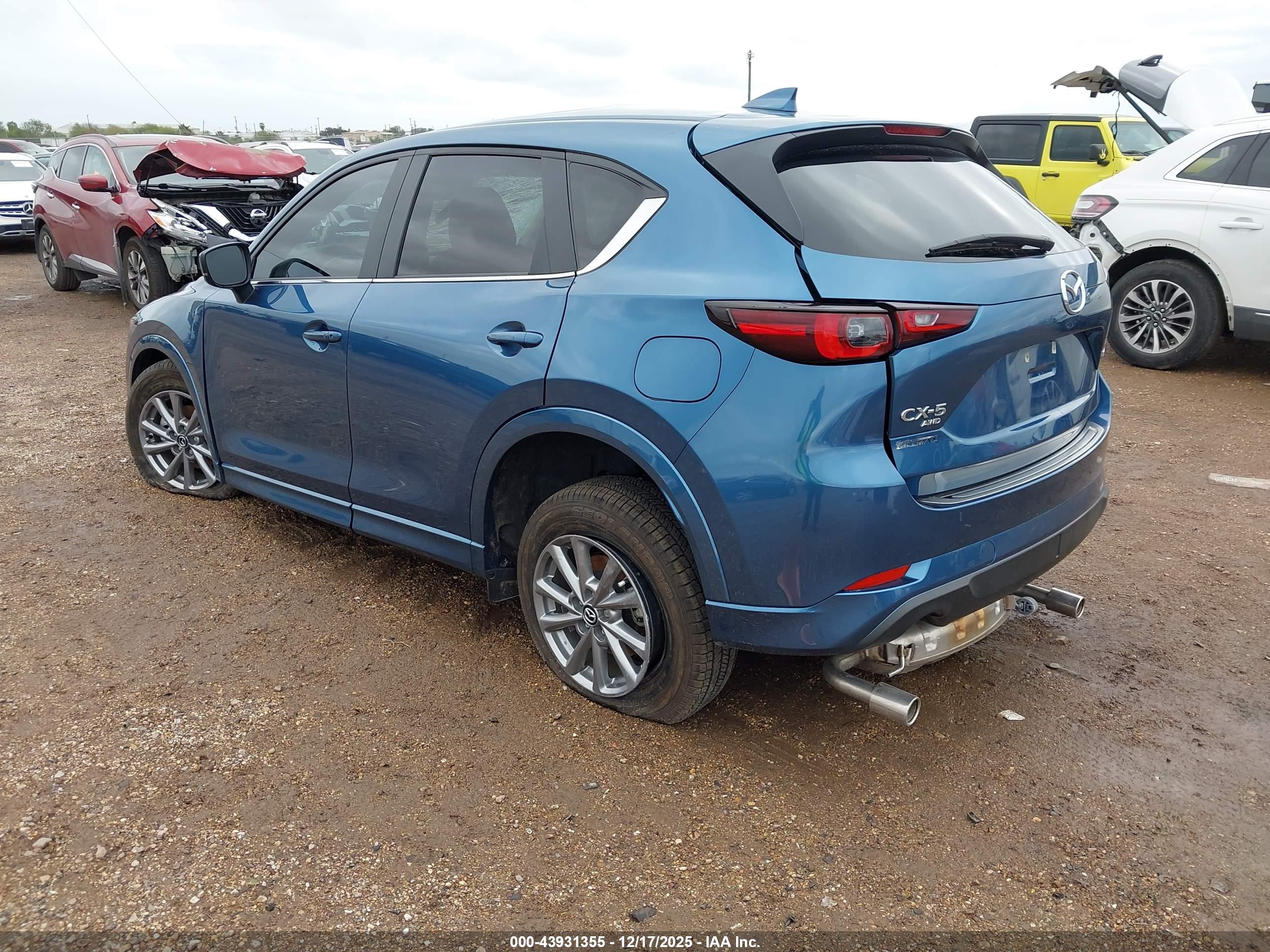 MAZDA CX-5 image 3