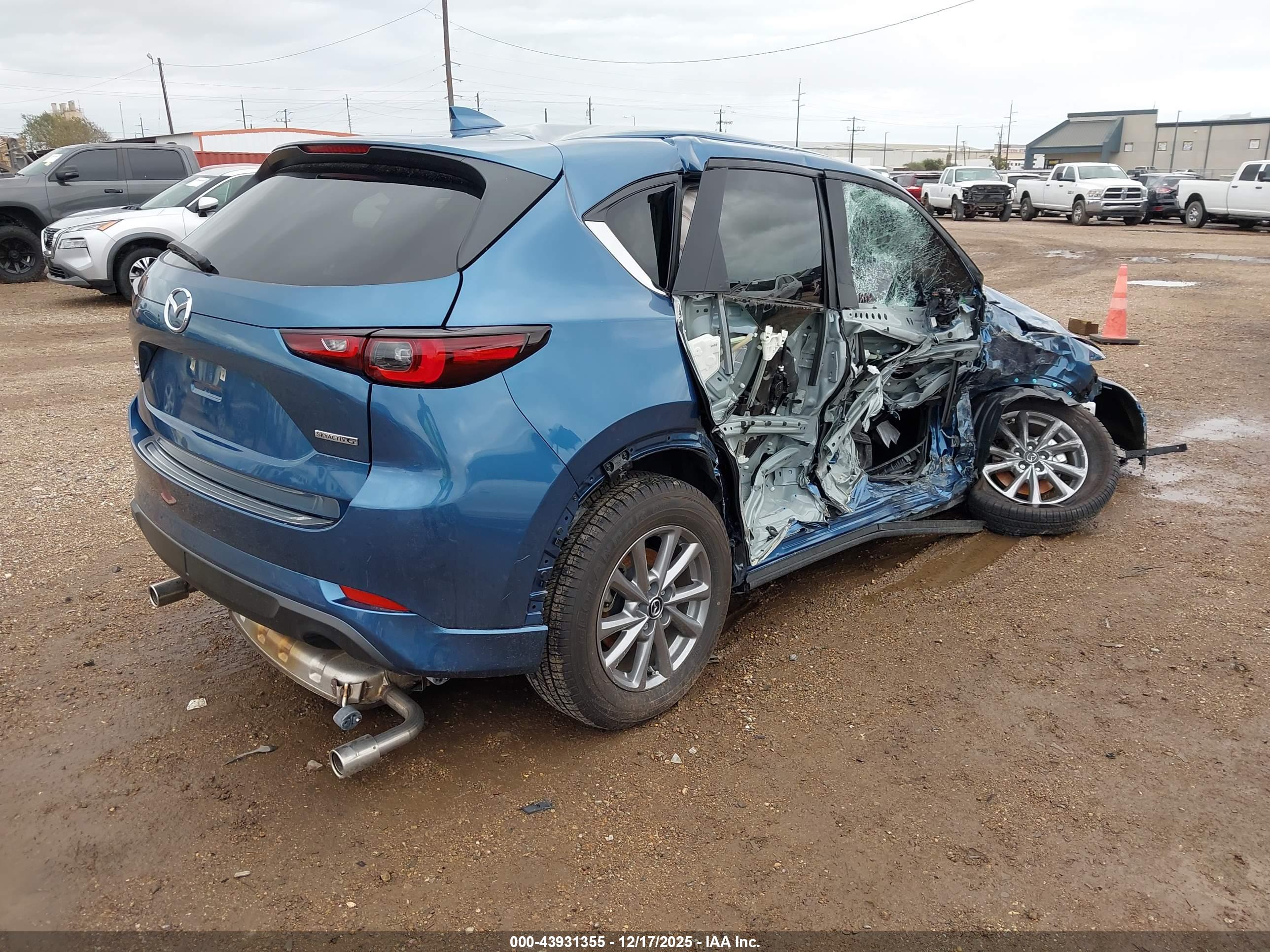 MAZDA CX-5 image 4