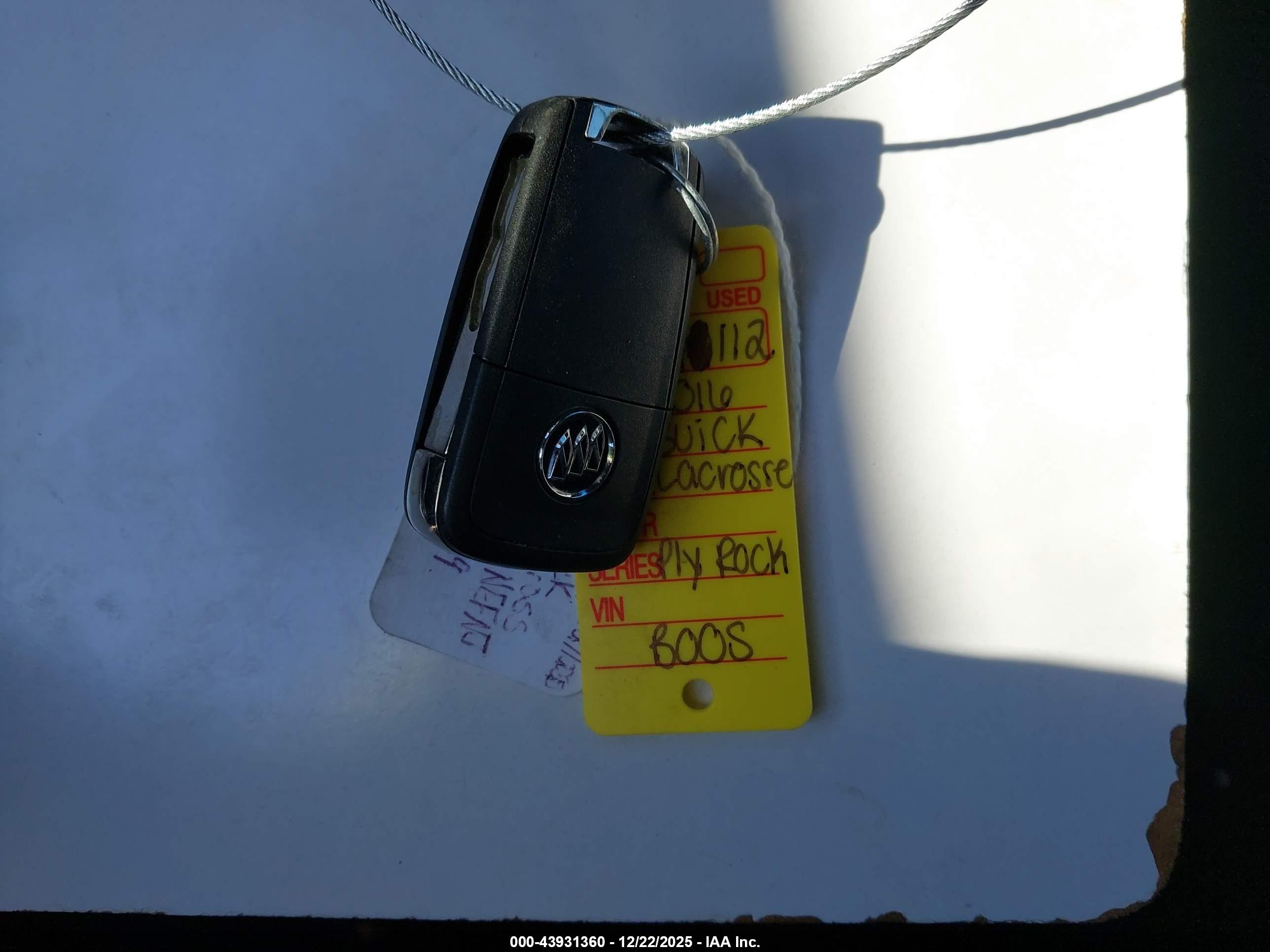 BUICK LACROSSE image 11