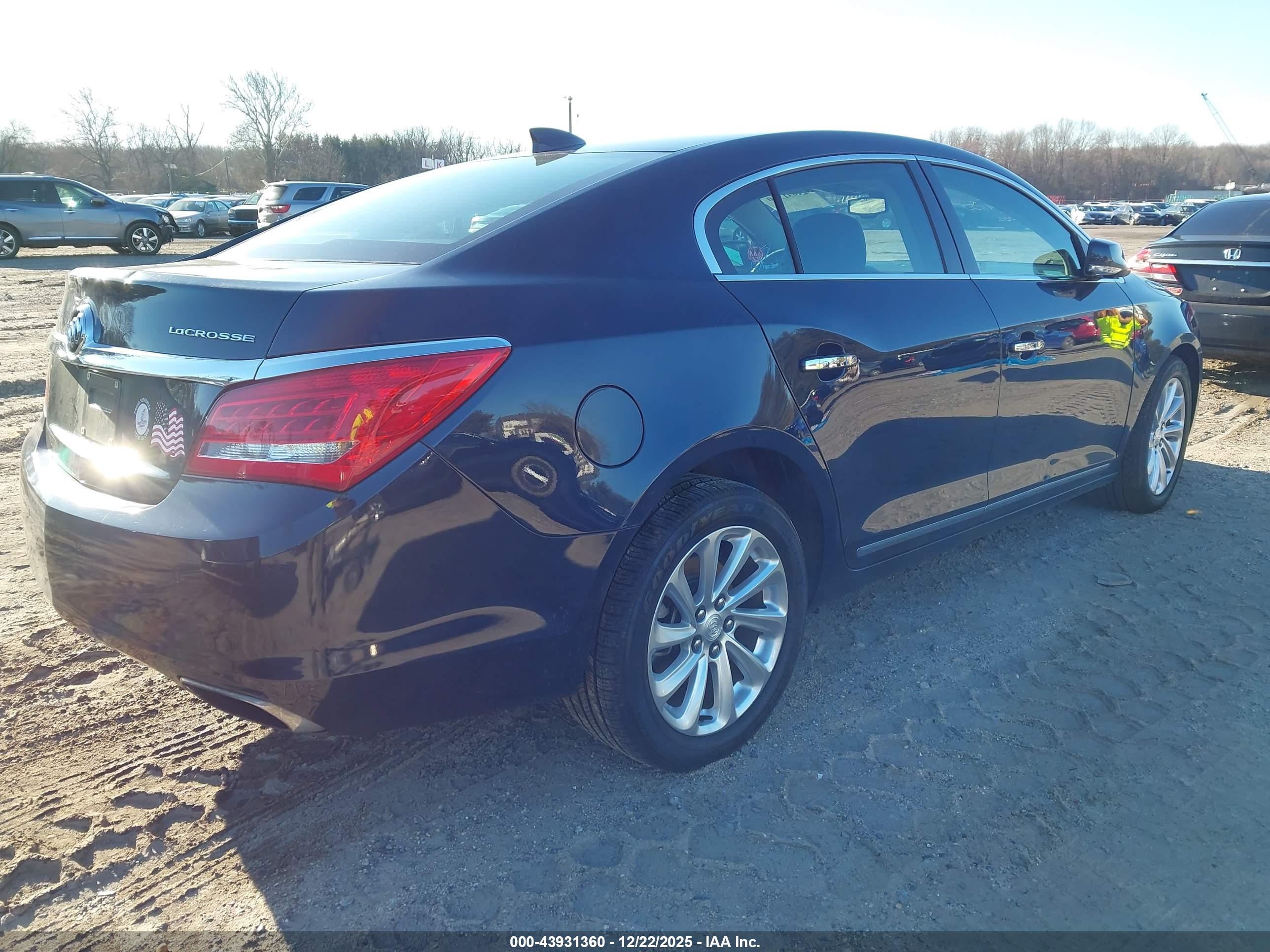 BUICK LACROSSE image 4