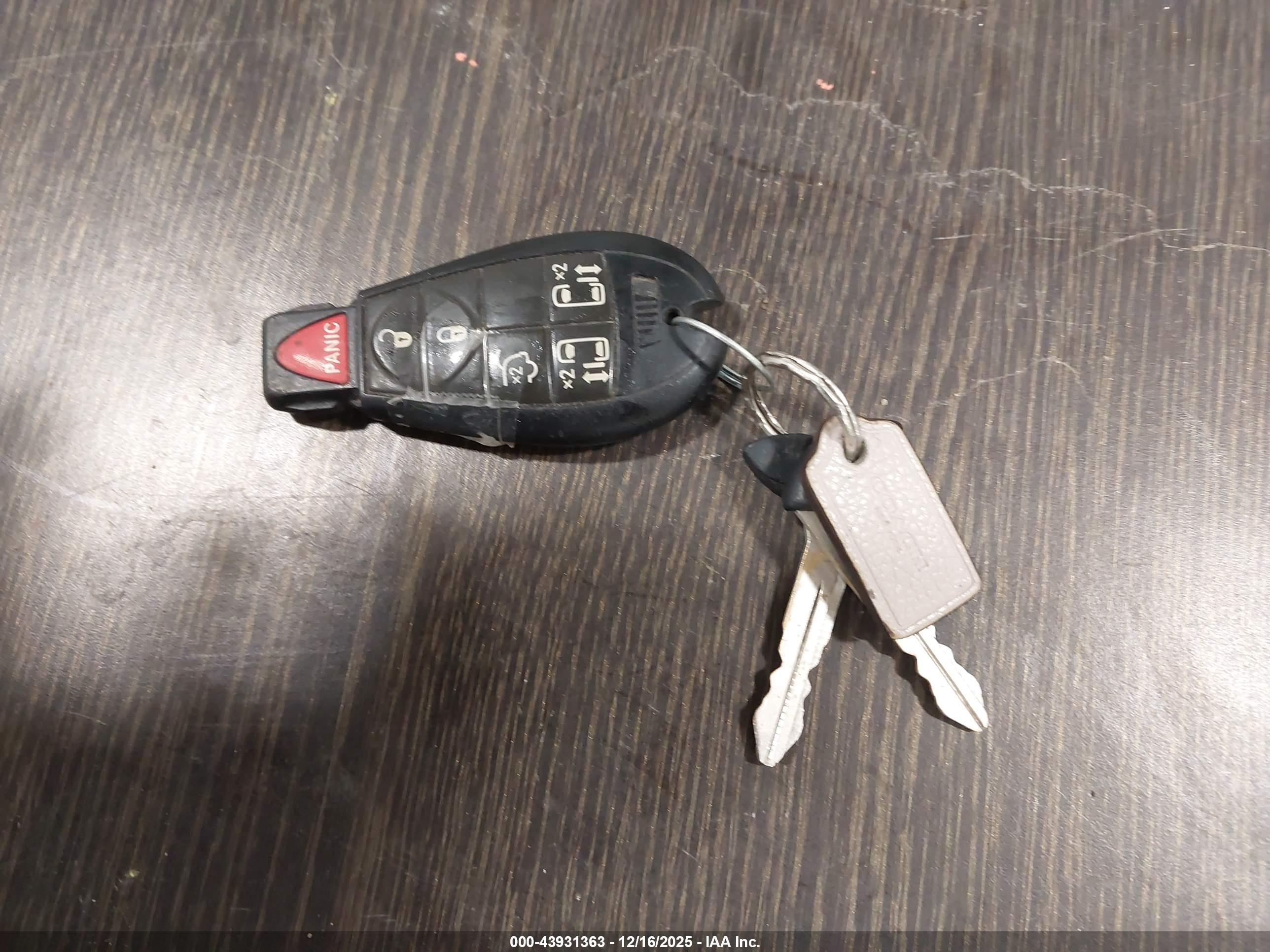 CHRYSLER TOWN image 11