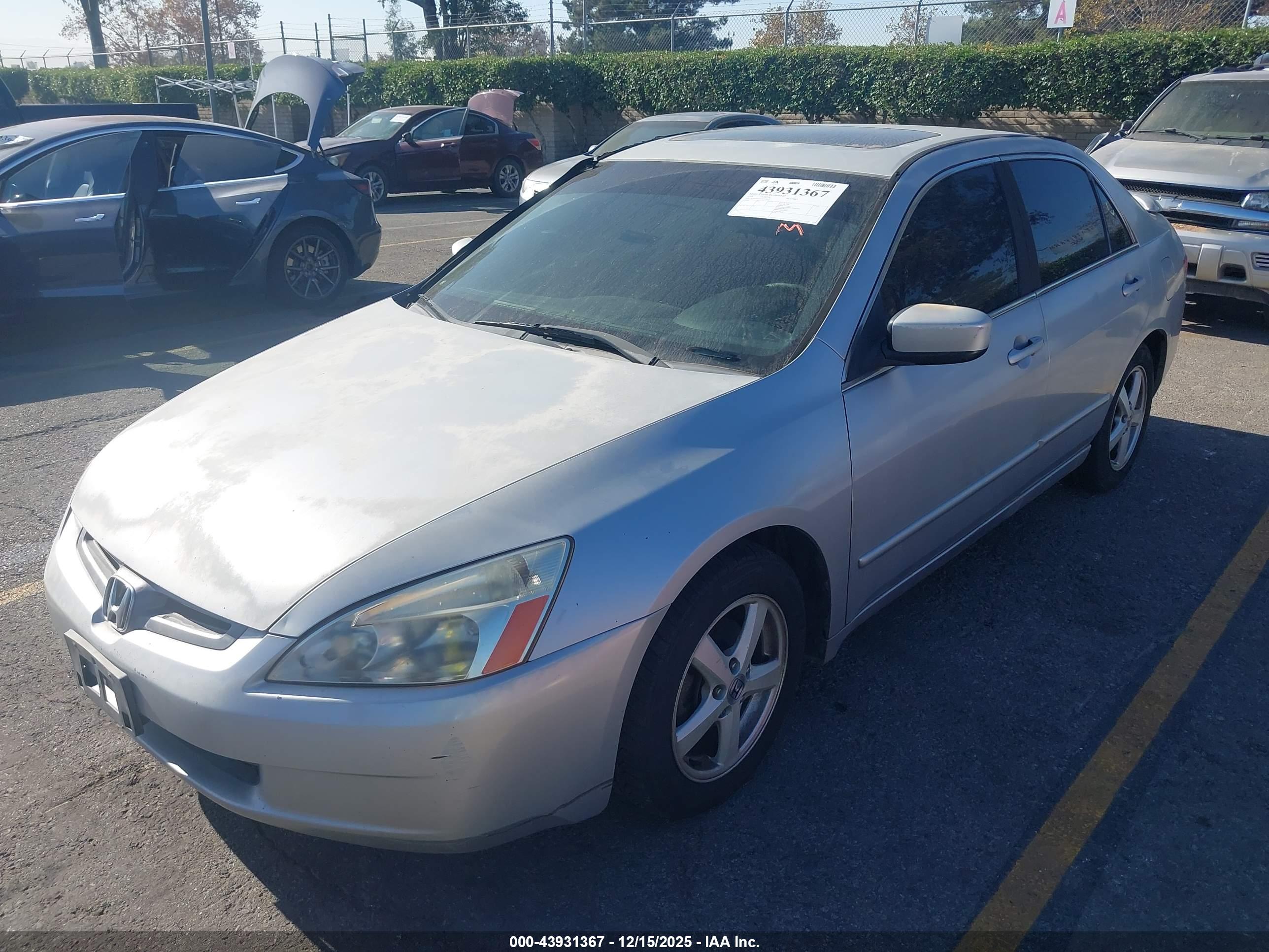 HONDA ACCORD image 2