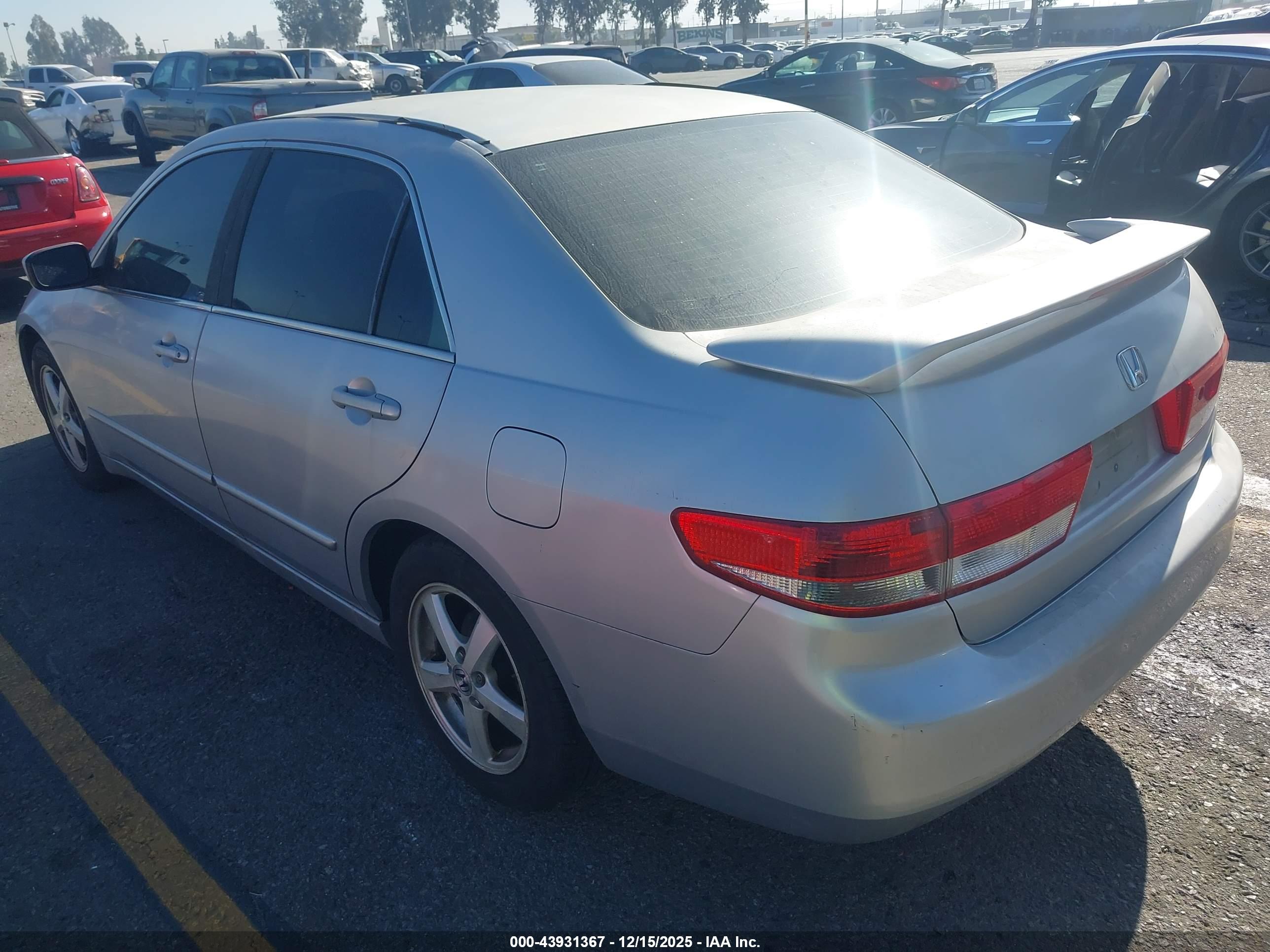 HONDA ACCORD image 3