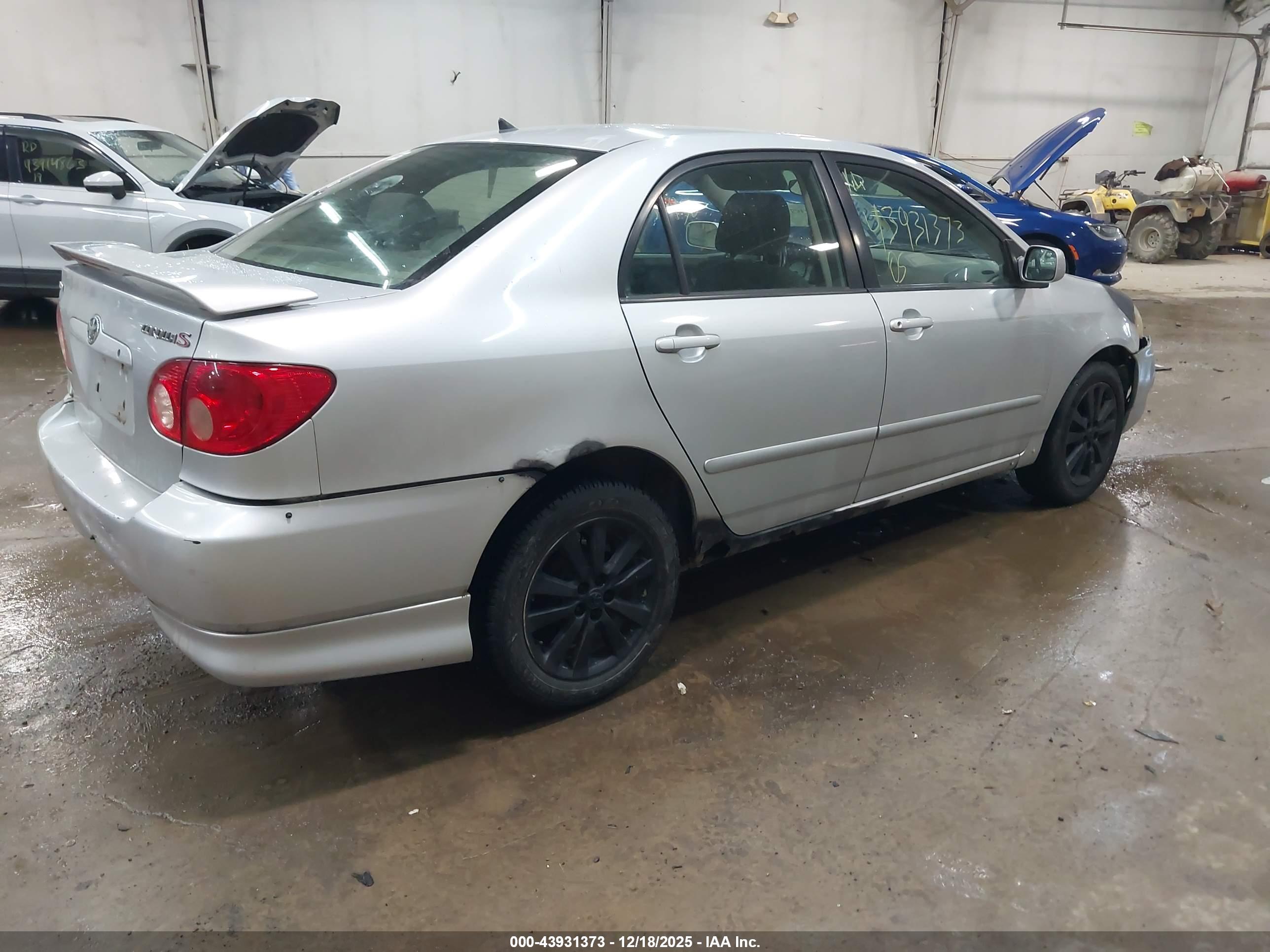 TOYOTA COROLLA image 4