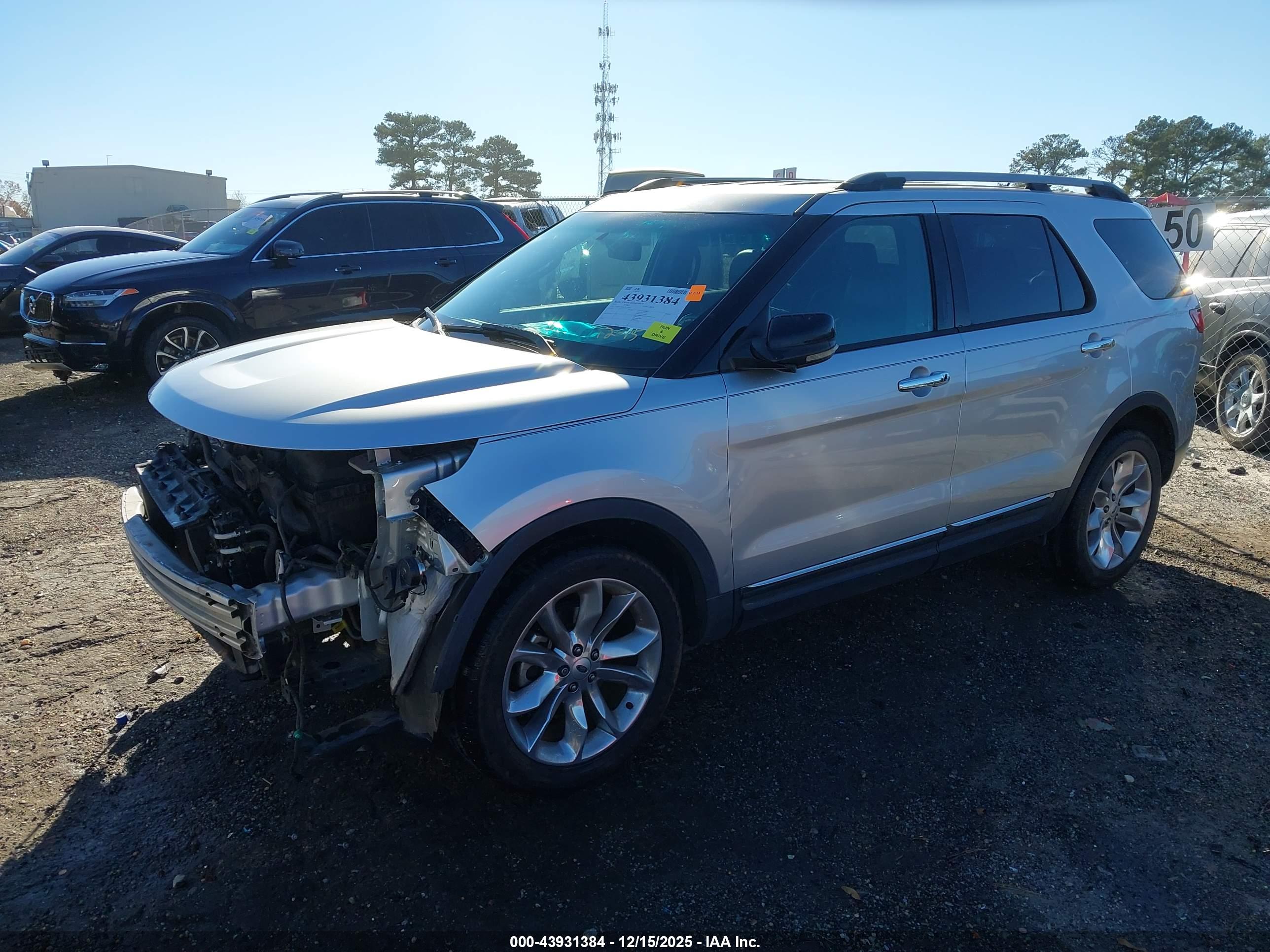 FORD EXPLORER image 2