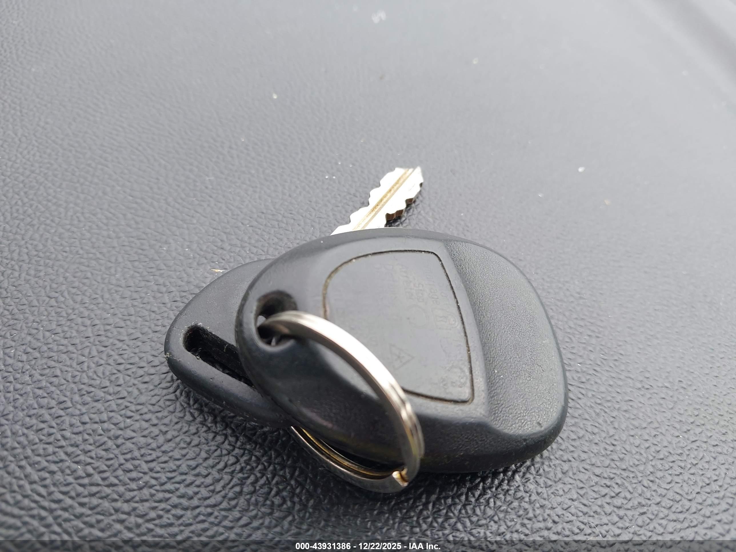 GMC ACADIA image 11