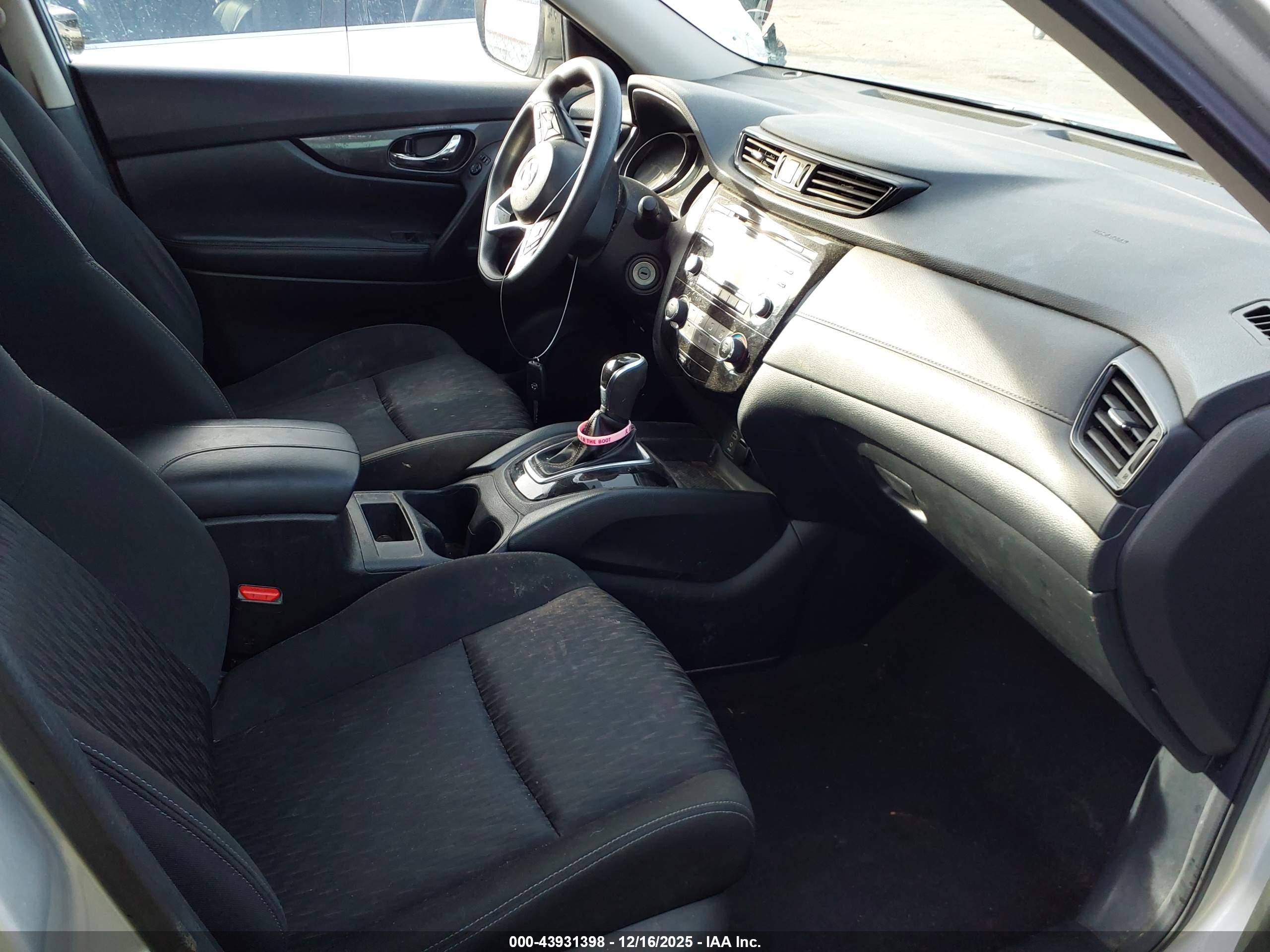NISSAN ROGUE image 5