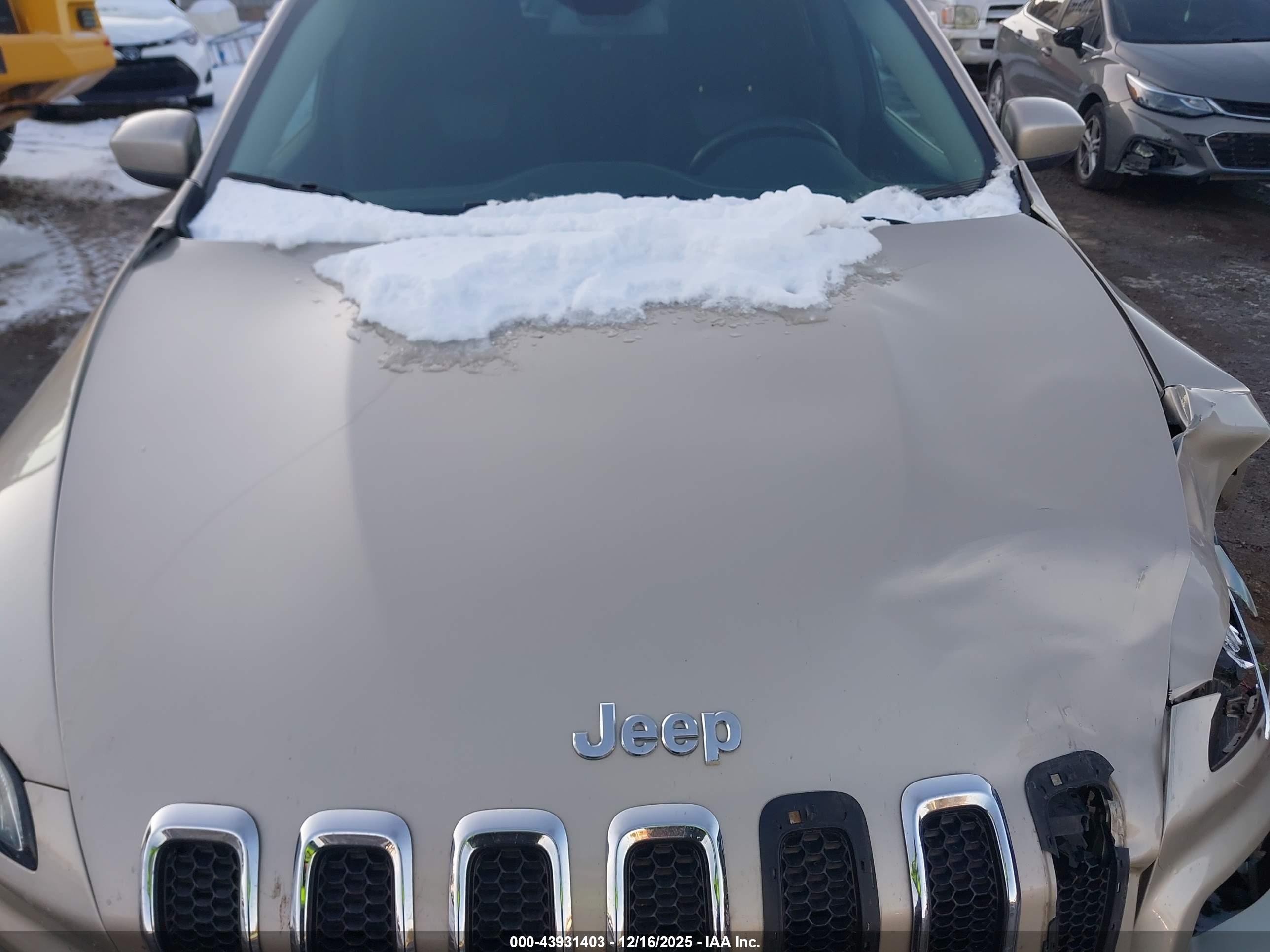 JEEP CHEROKEE image 10