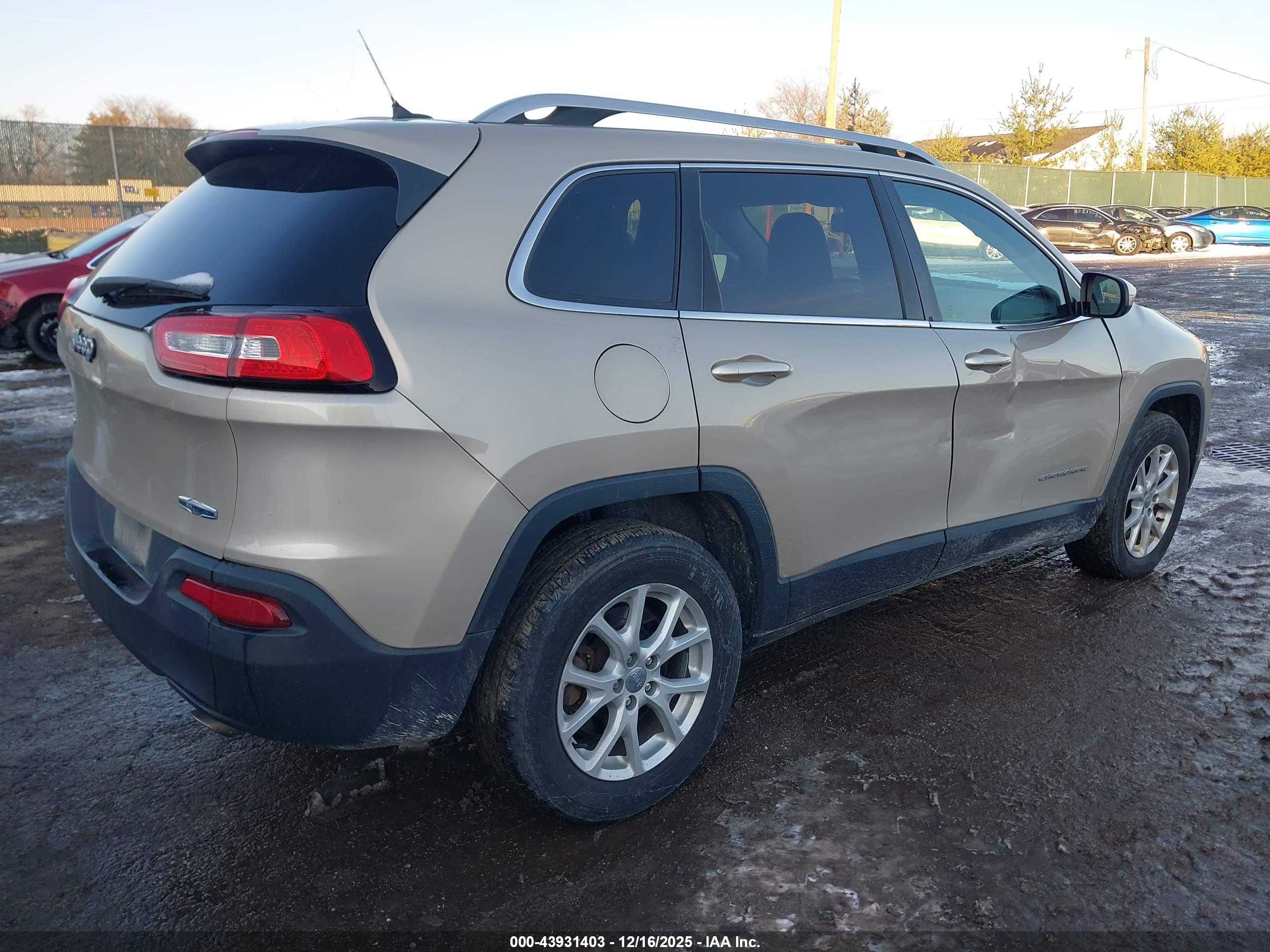 JEEP CHEROKEE image 4