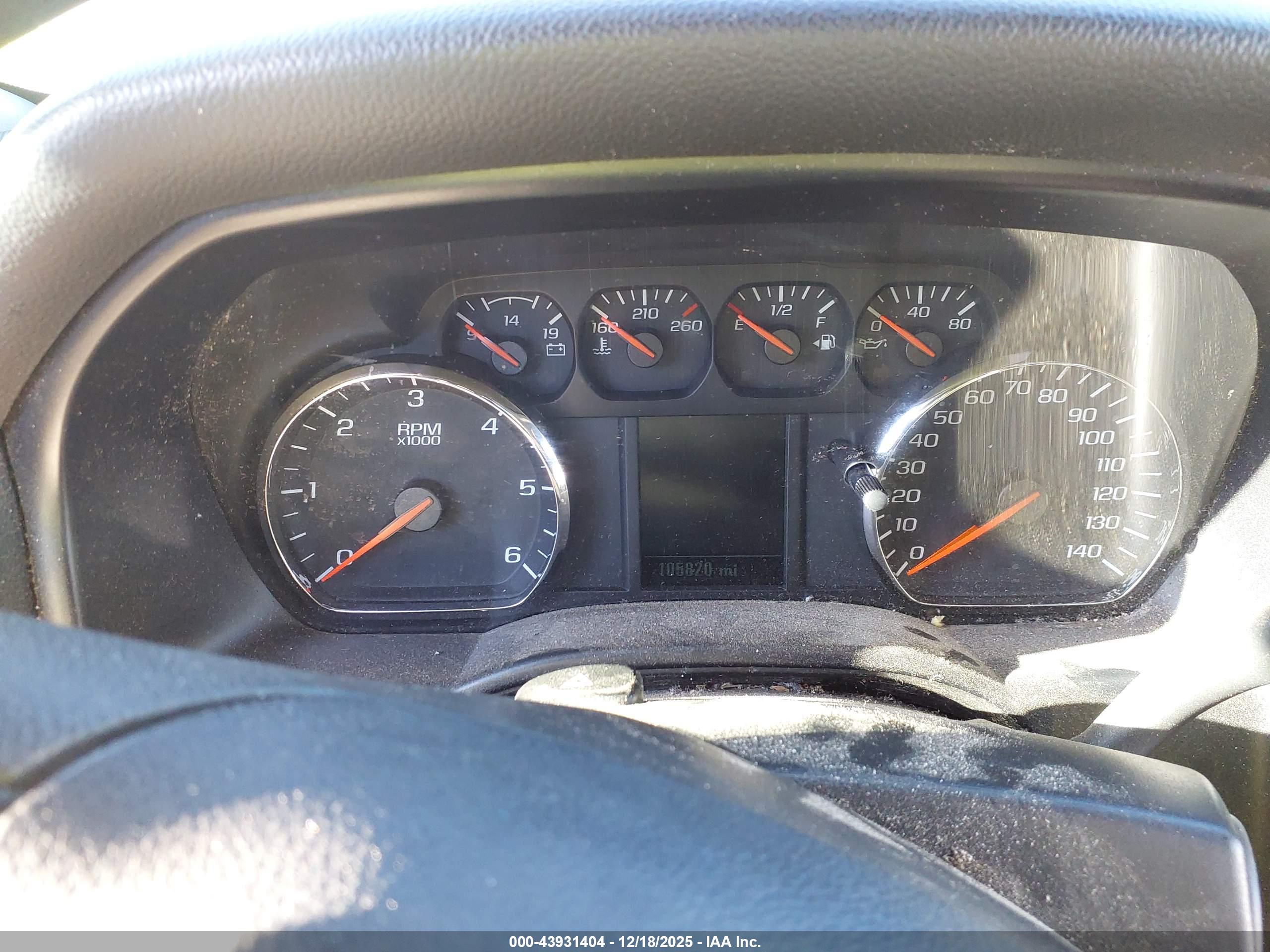 CHEVROLET SILVERADO image 7