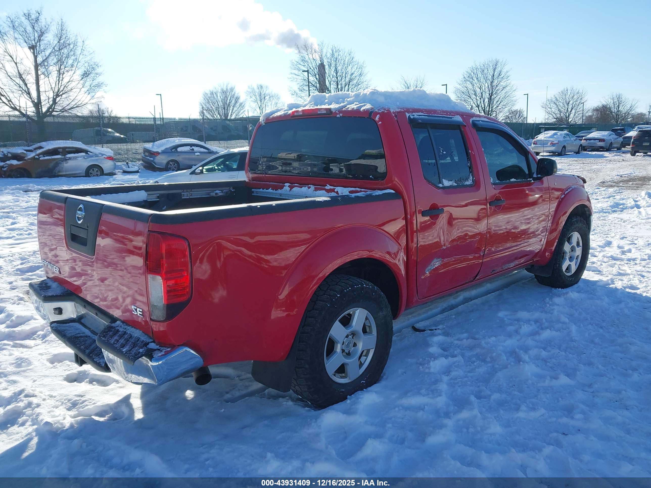 NISSAN FRONTIER image 4