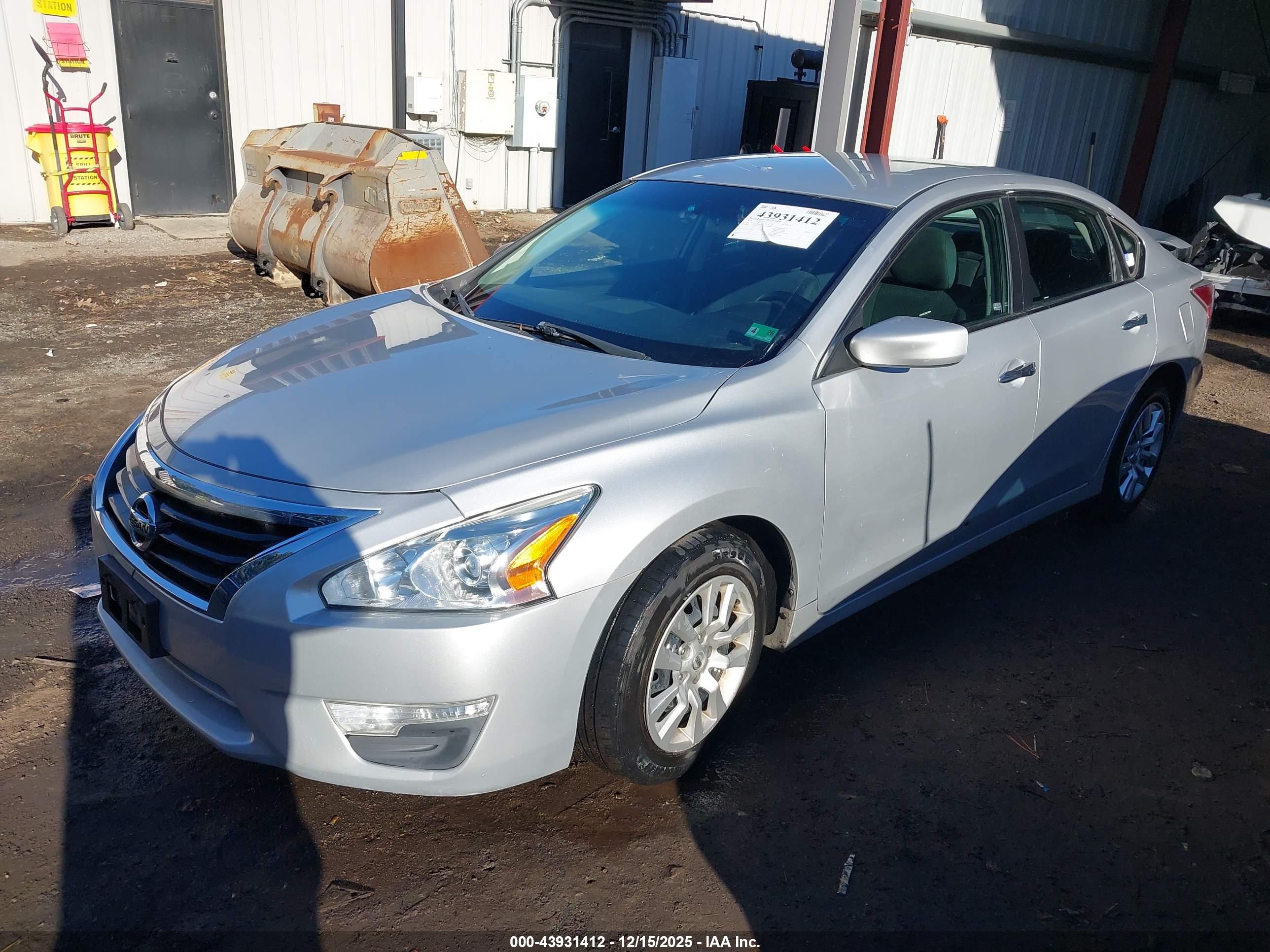 NISSAN ALTIMA image 2