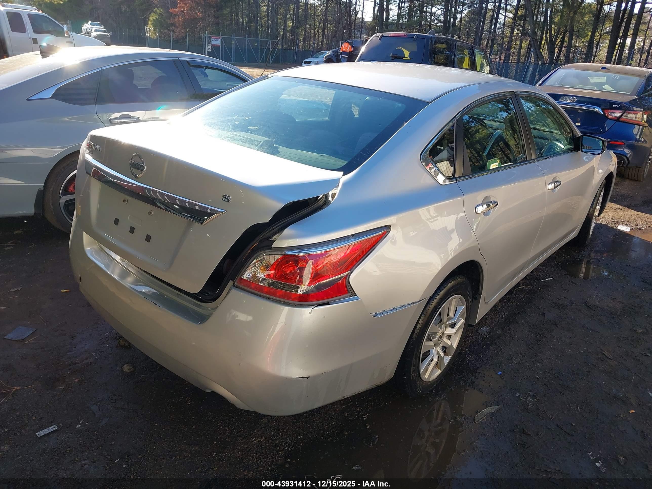 NISSAN ALTIMA image 4