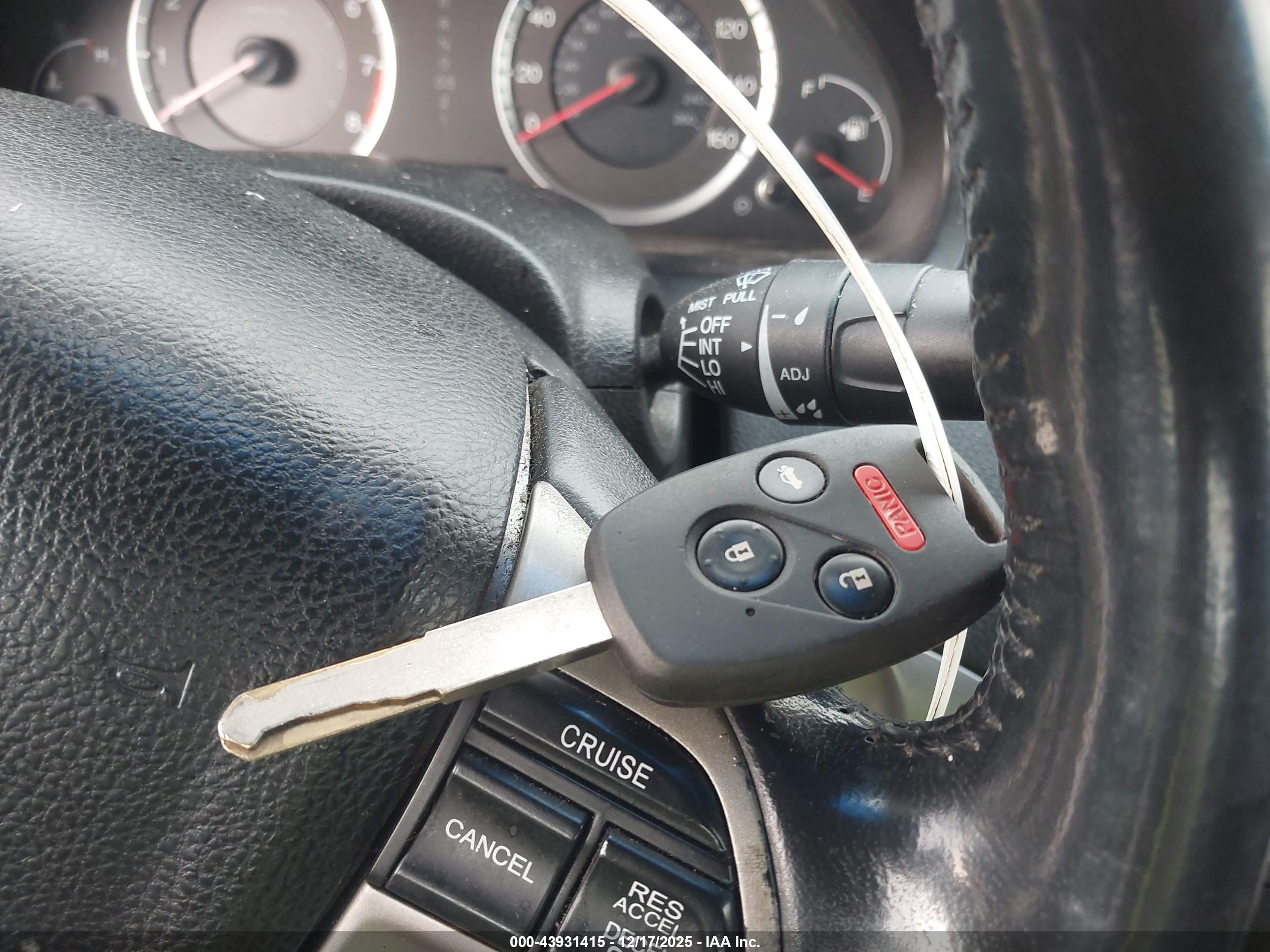 HONDA ACCORD image 11