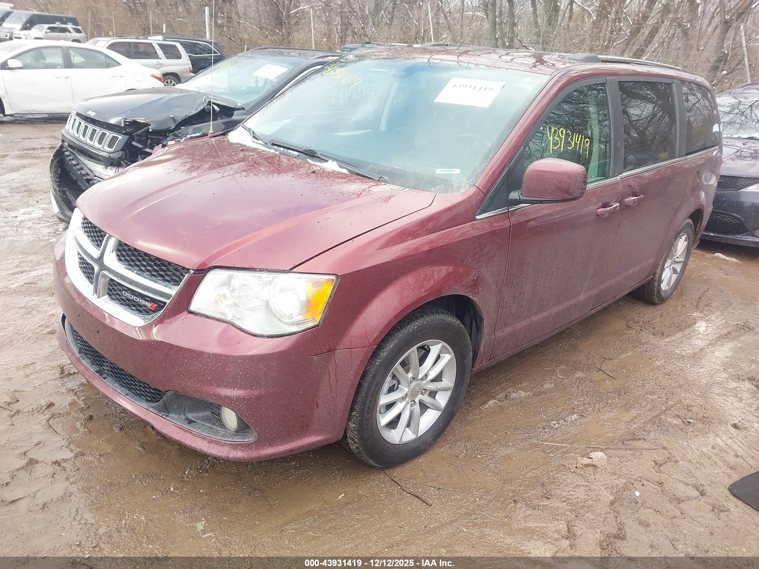 DODGE GRAND image 2