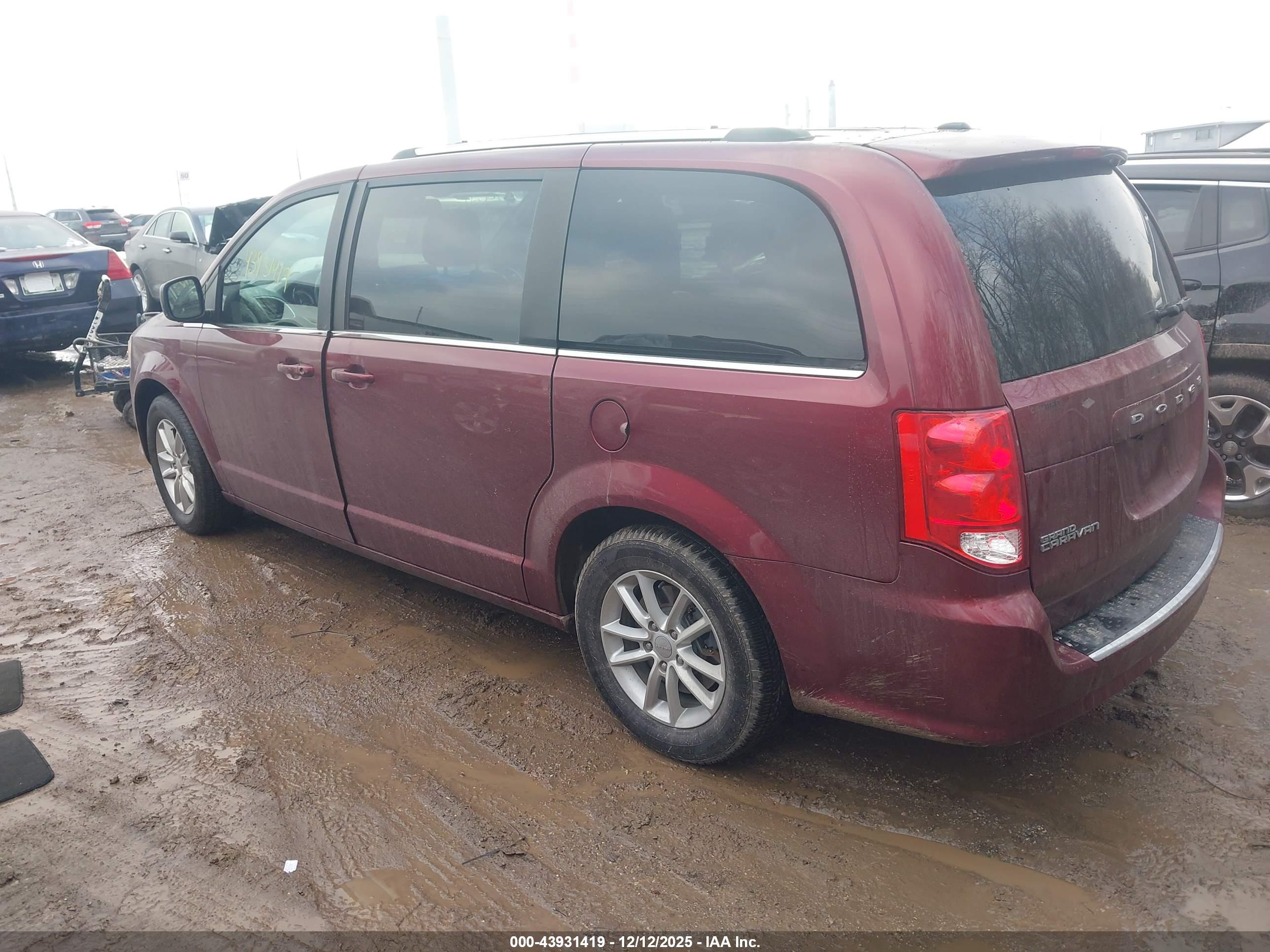 DODGE GRAND image 3