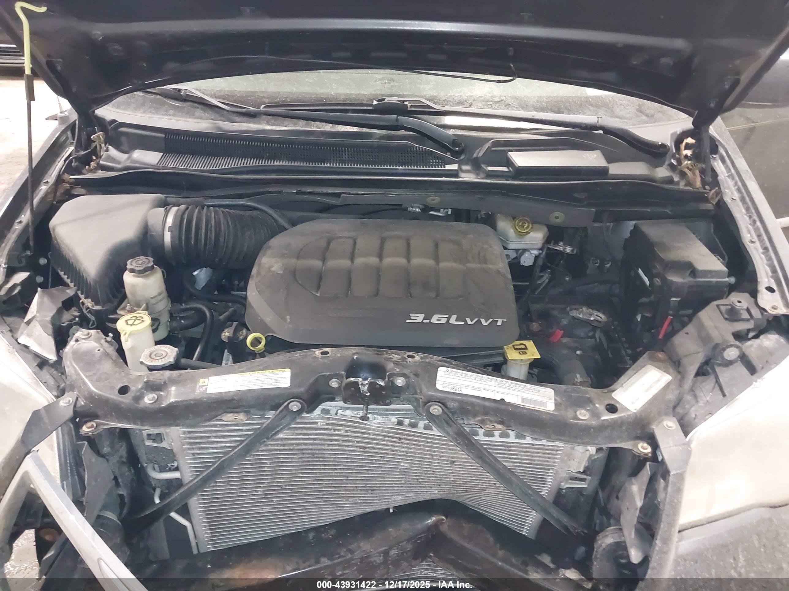 CHRYSLER TOWN image 10