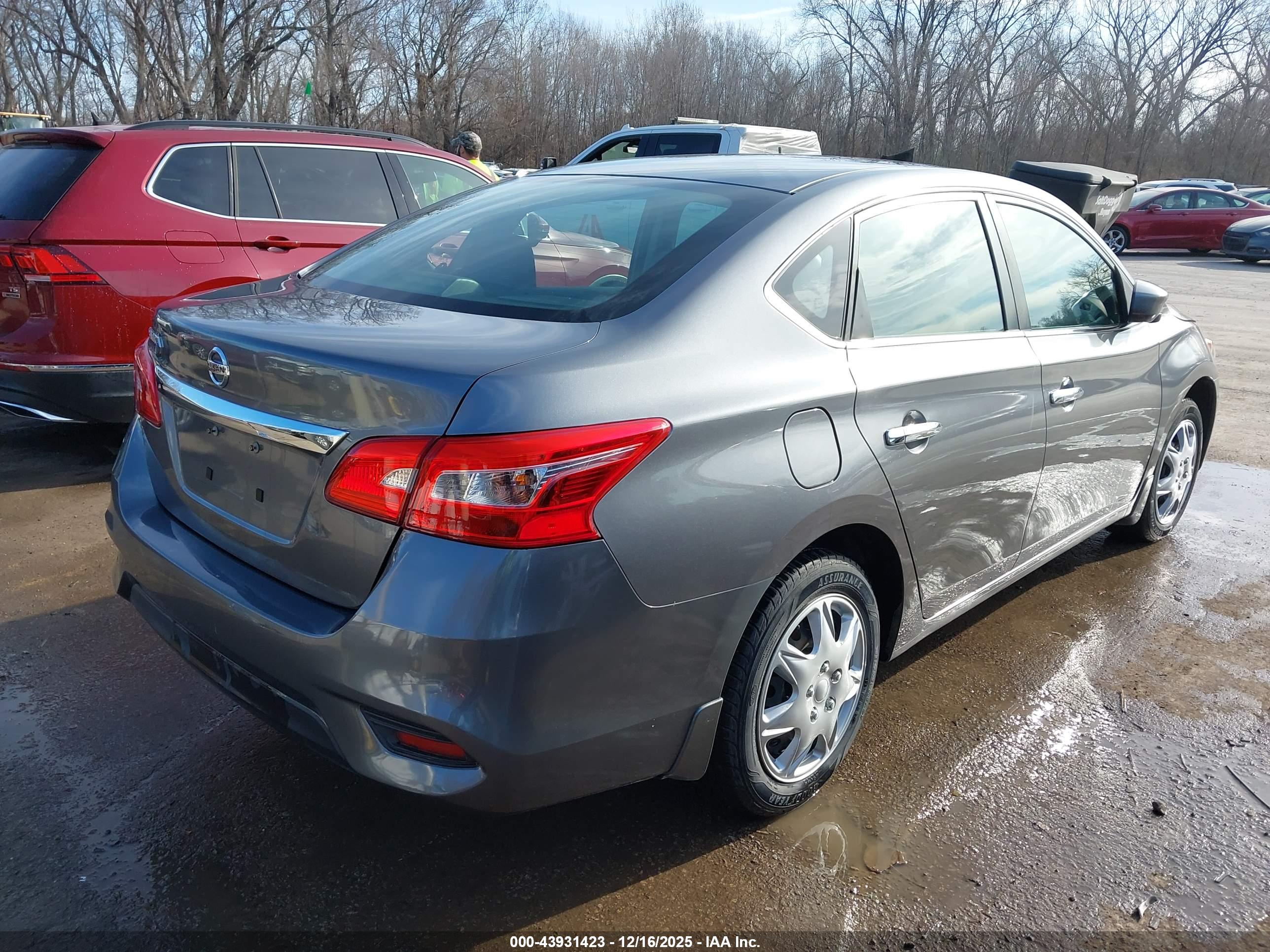 NISSAN SENTRA image 4