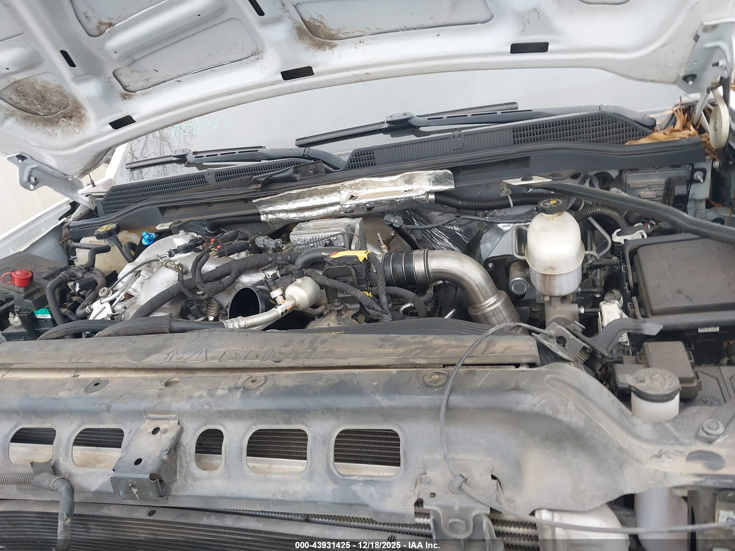 GMC SIERRA image 10