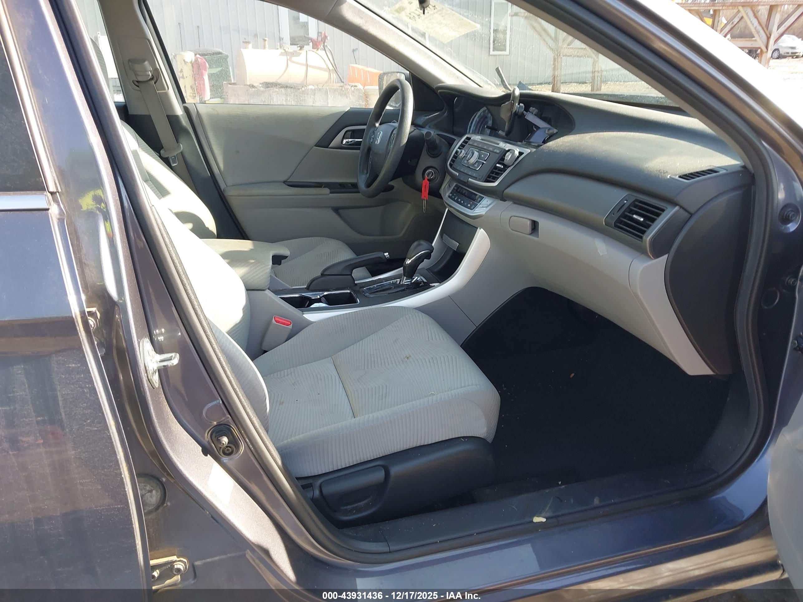 HONDA ACCORD image 5