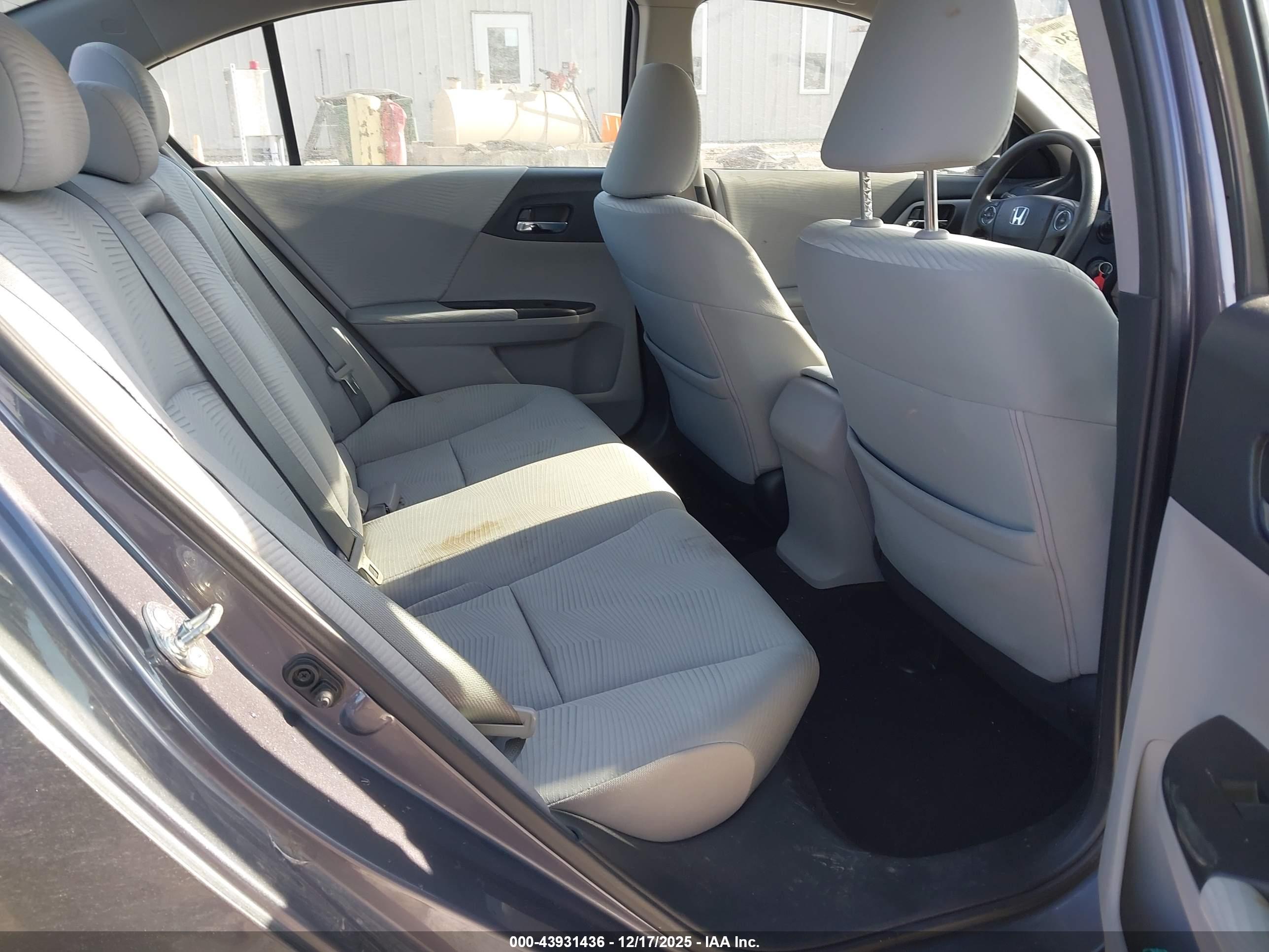 HONDA ACCORD image 8