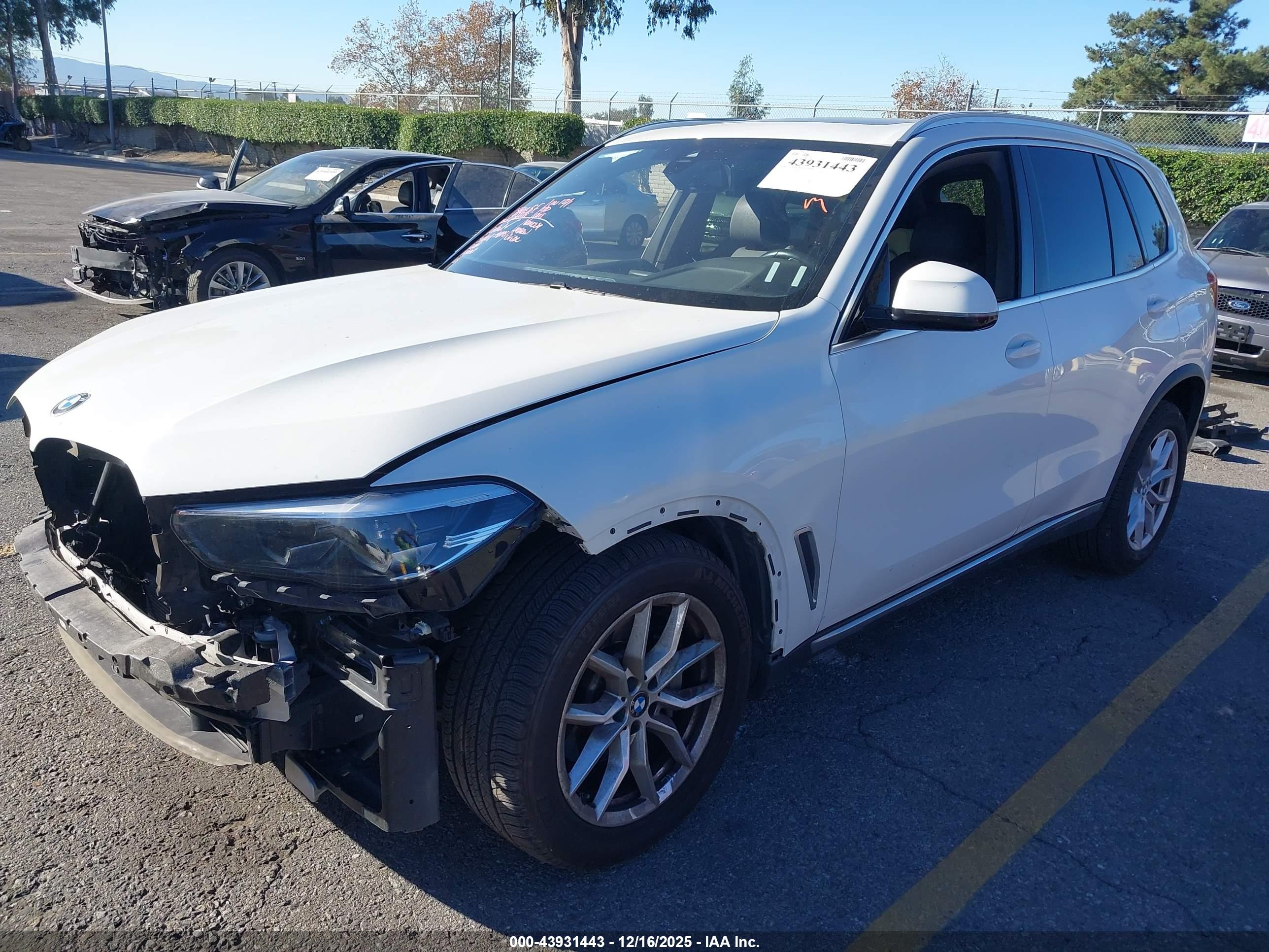 BMW X5 image 2