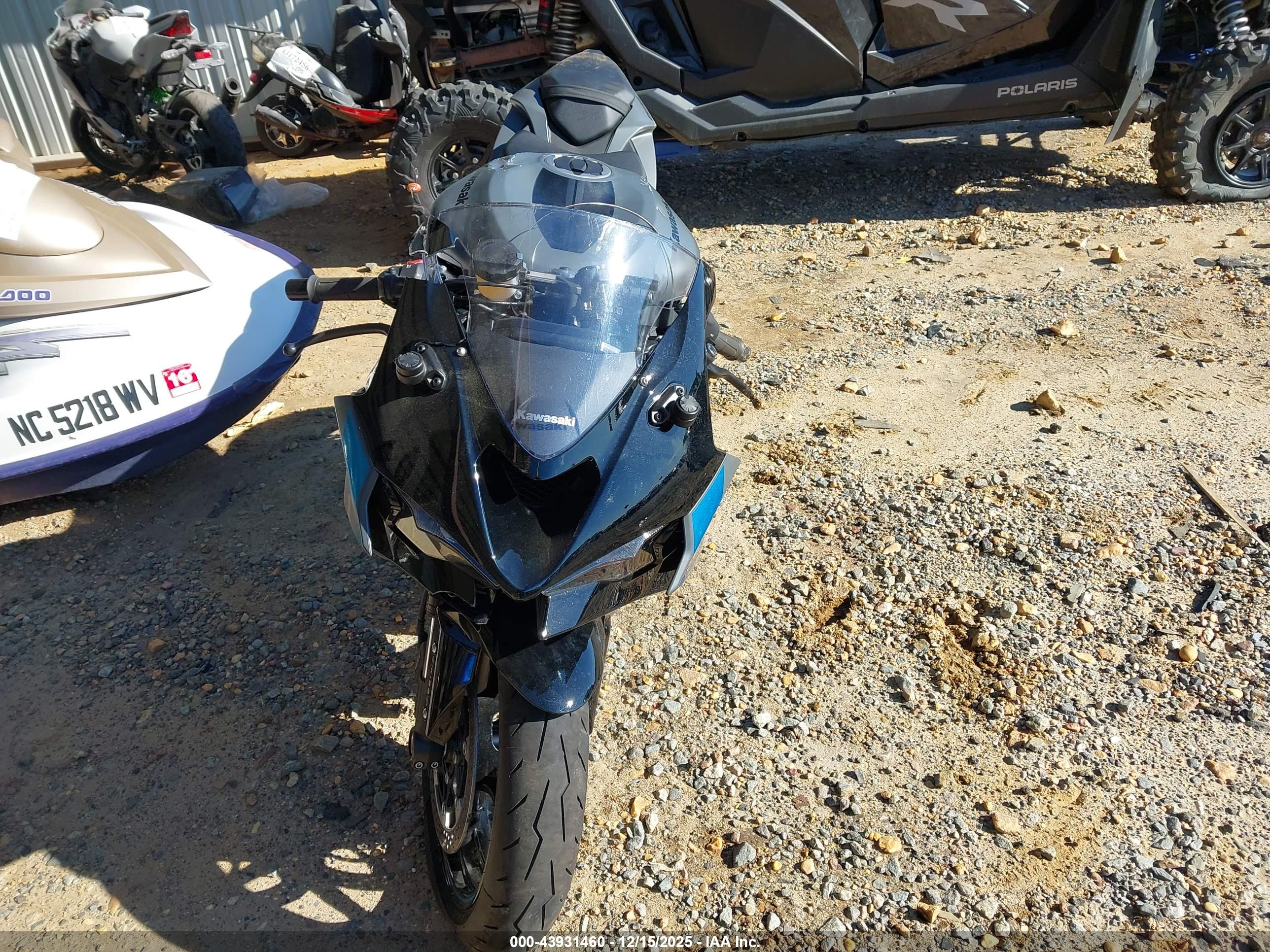 KAWASAKI ZX636 image 5