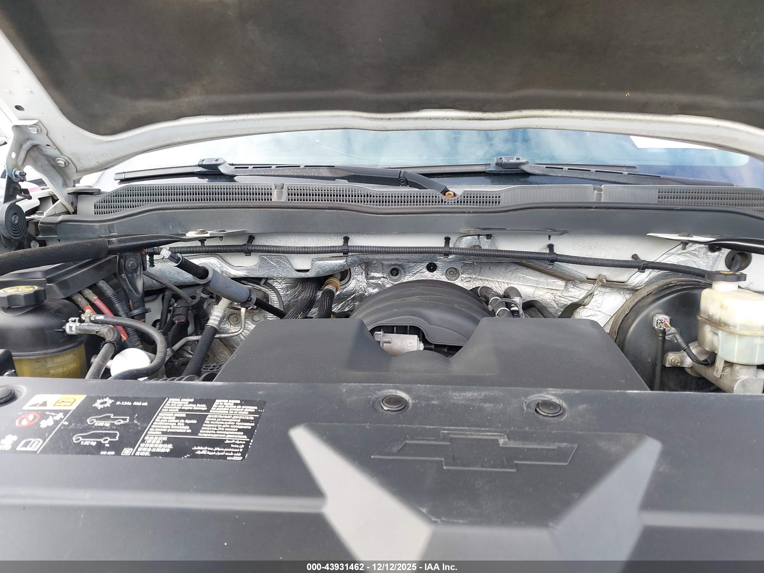 CHEVROLET SILVERADO image 10