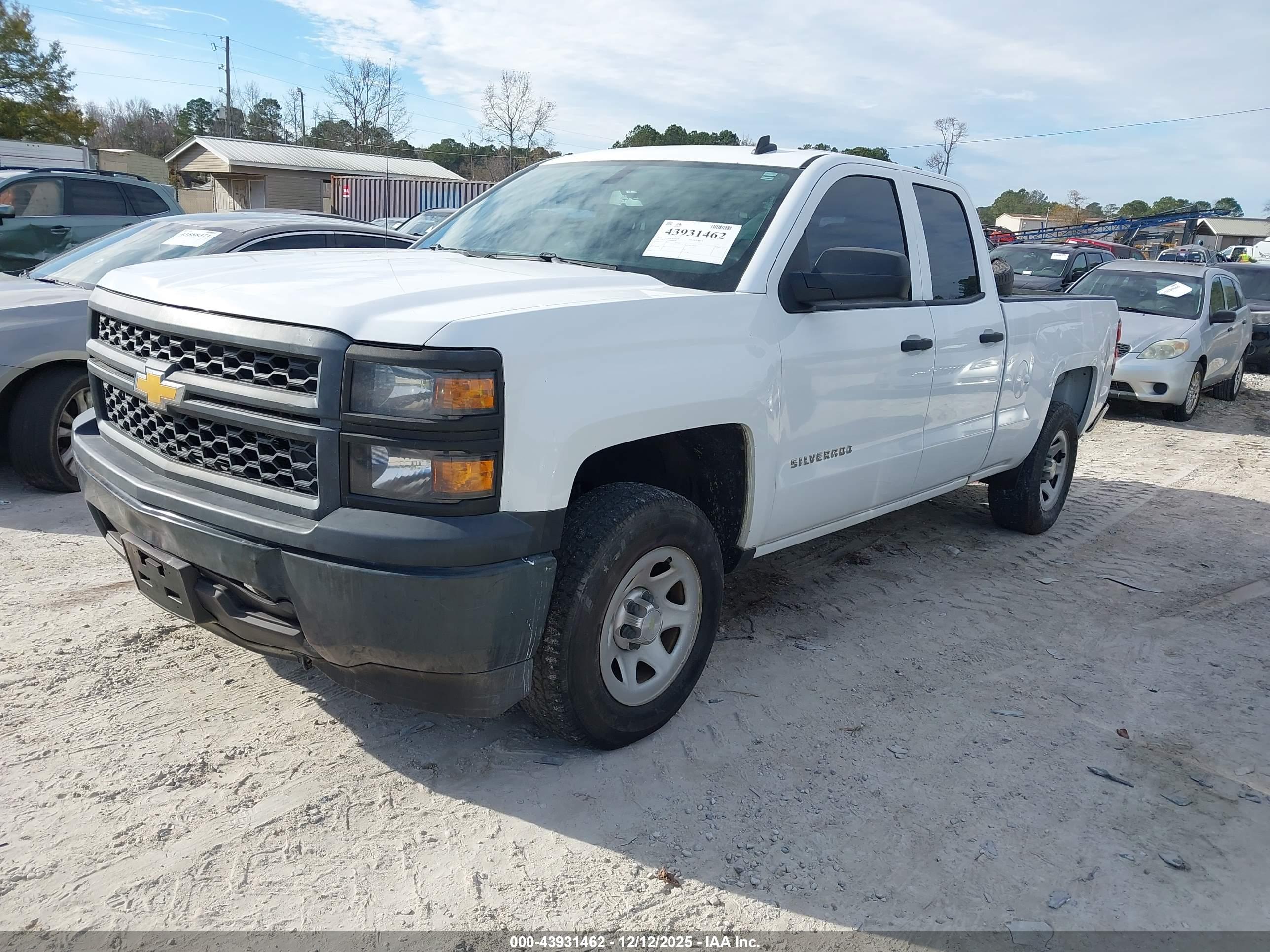 CHEVROLET SILVERADO image 2
