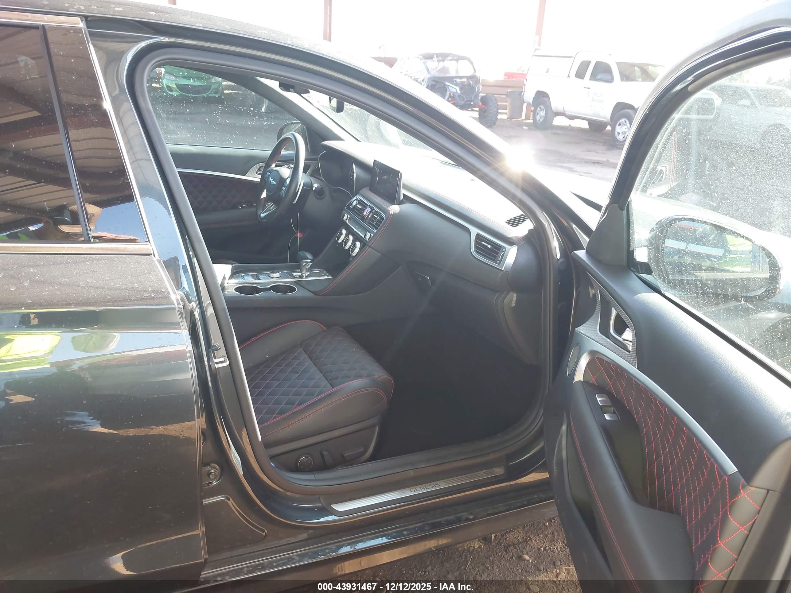 GENESIS G70 image 5