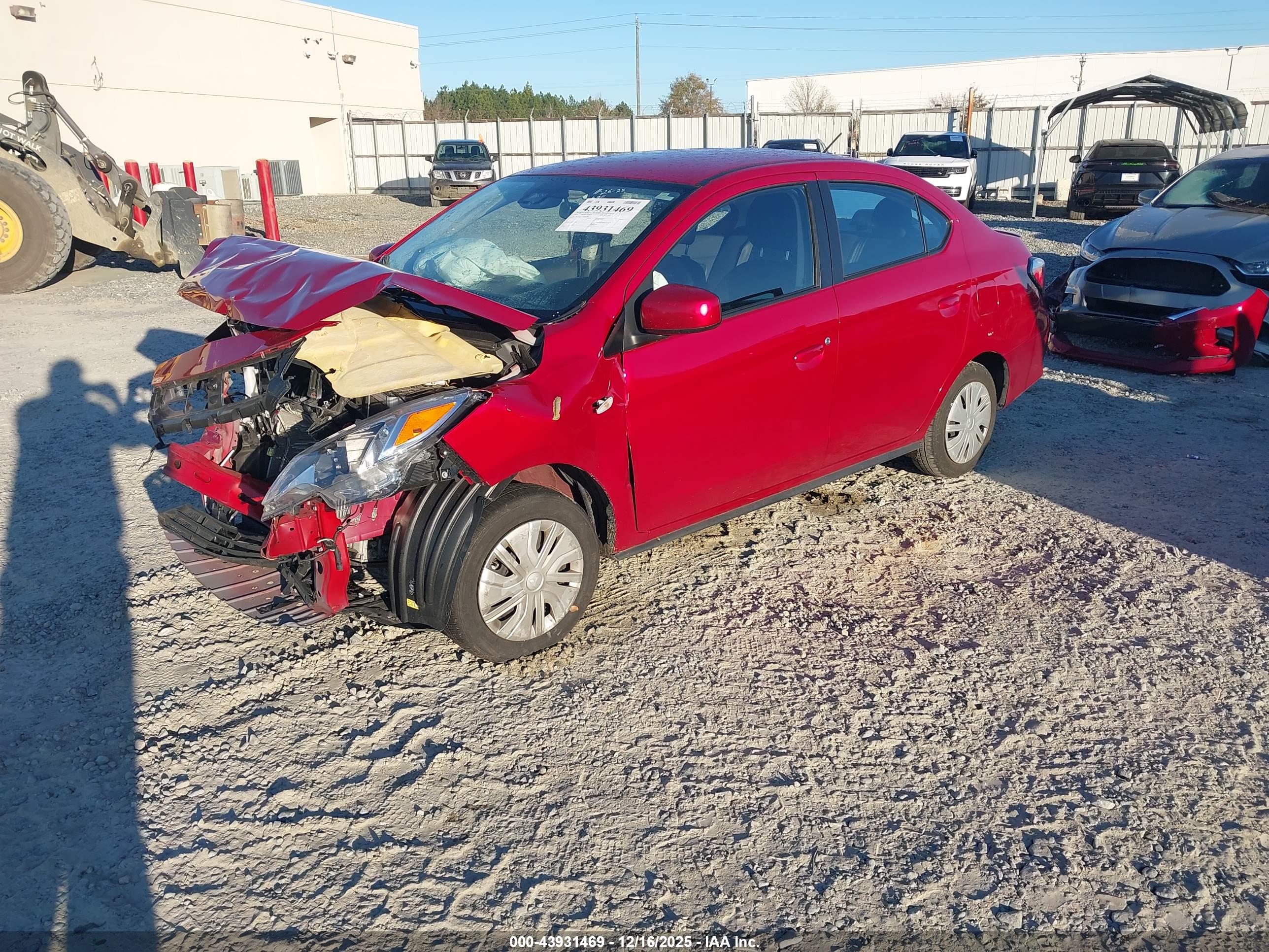 MITSUBISHI MIRAGE image 2