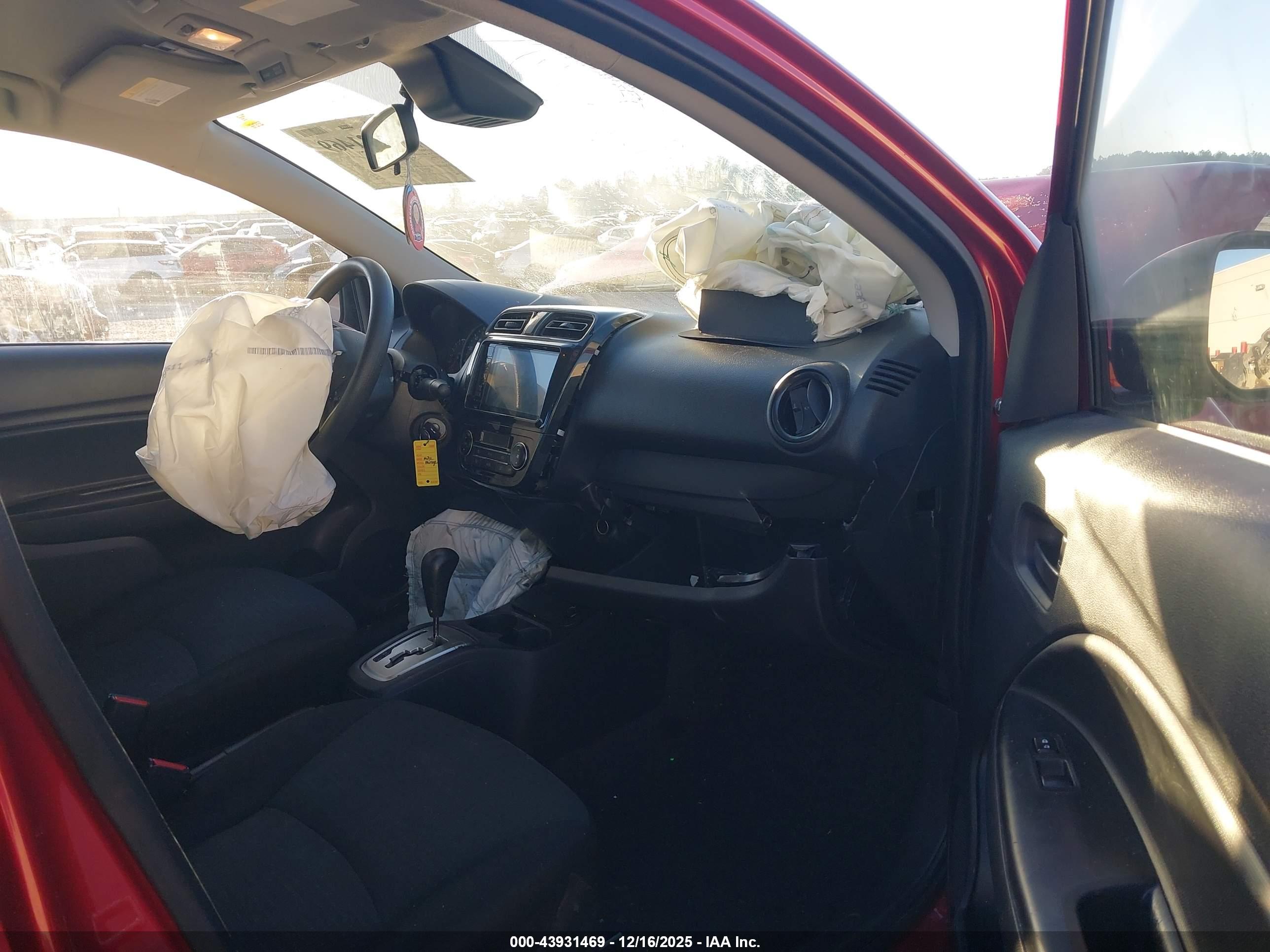 MITSUBISHI MIRAGE image 5