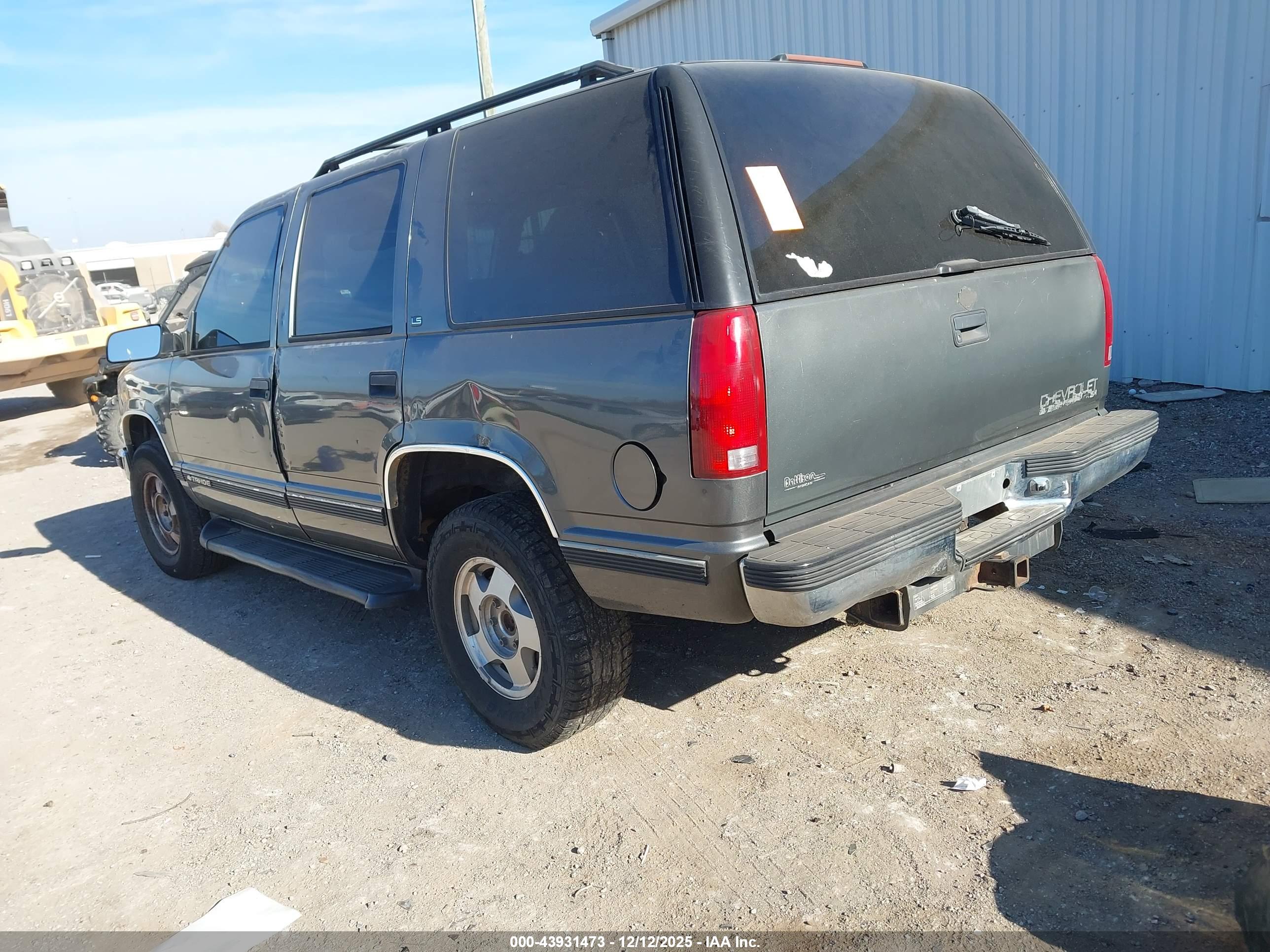 CHEVROLET TAHOE image 3