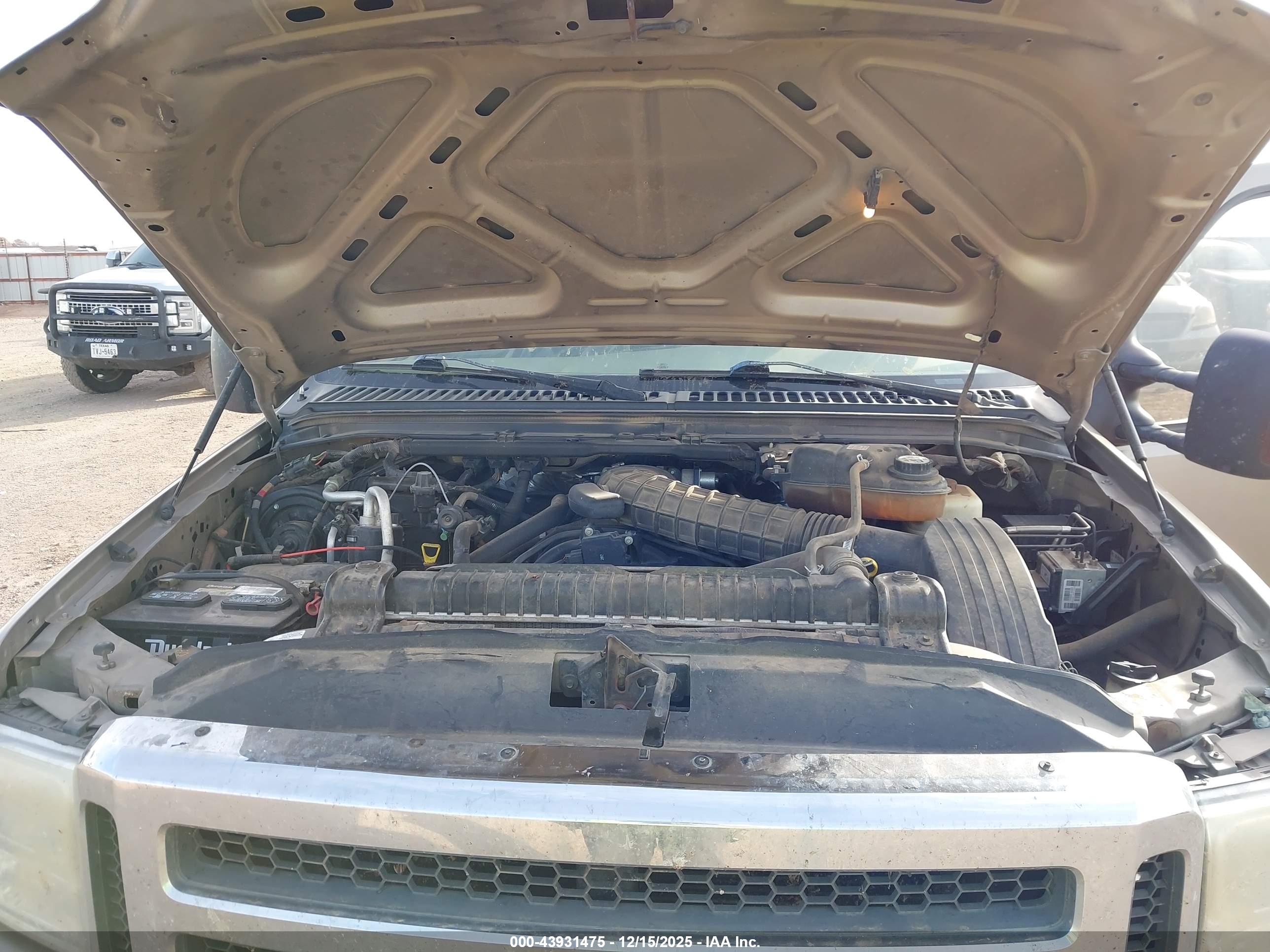 FORD F-250 image 10
