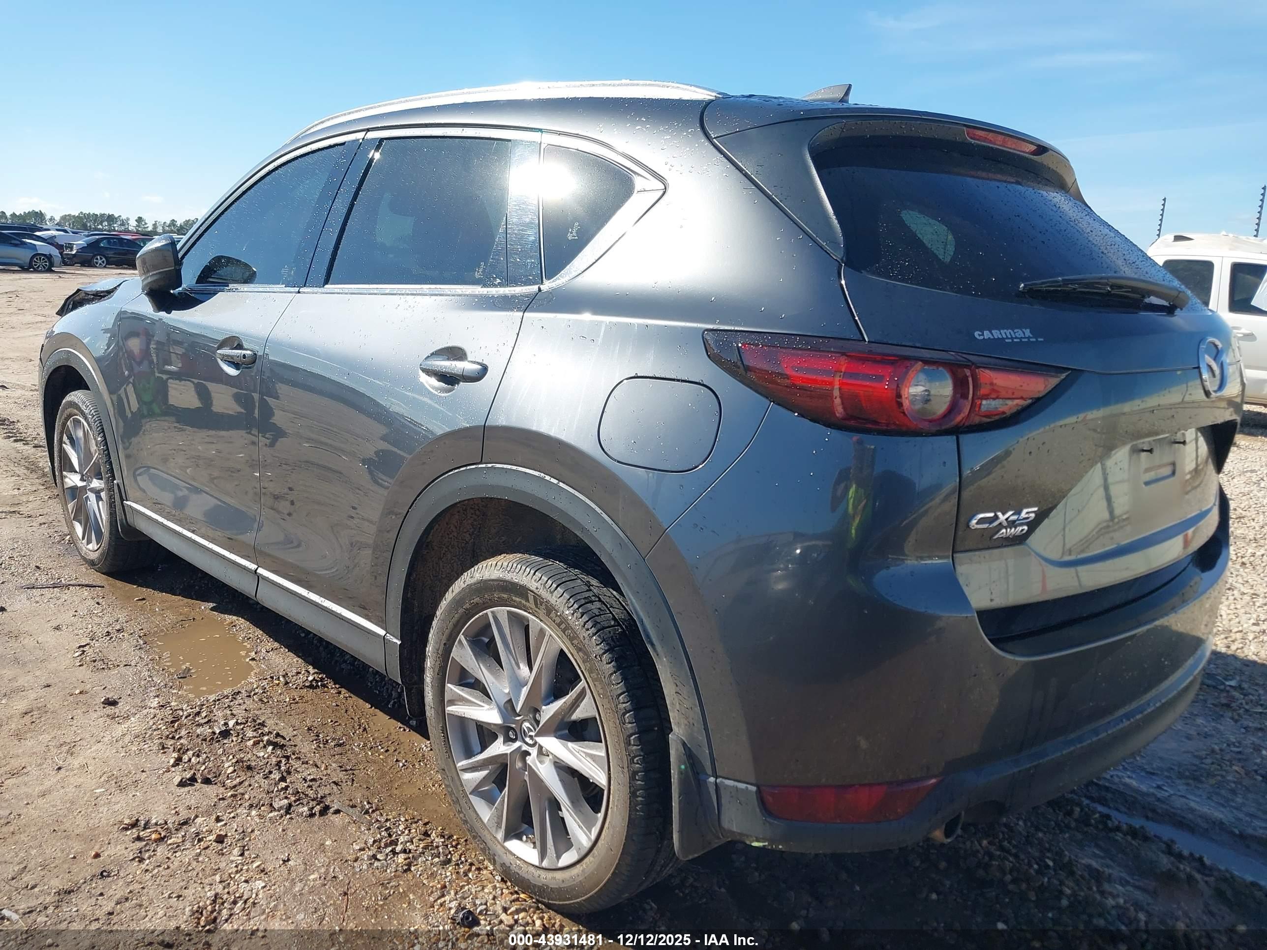MAZDA CX-5 image 3