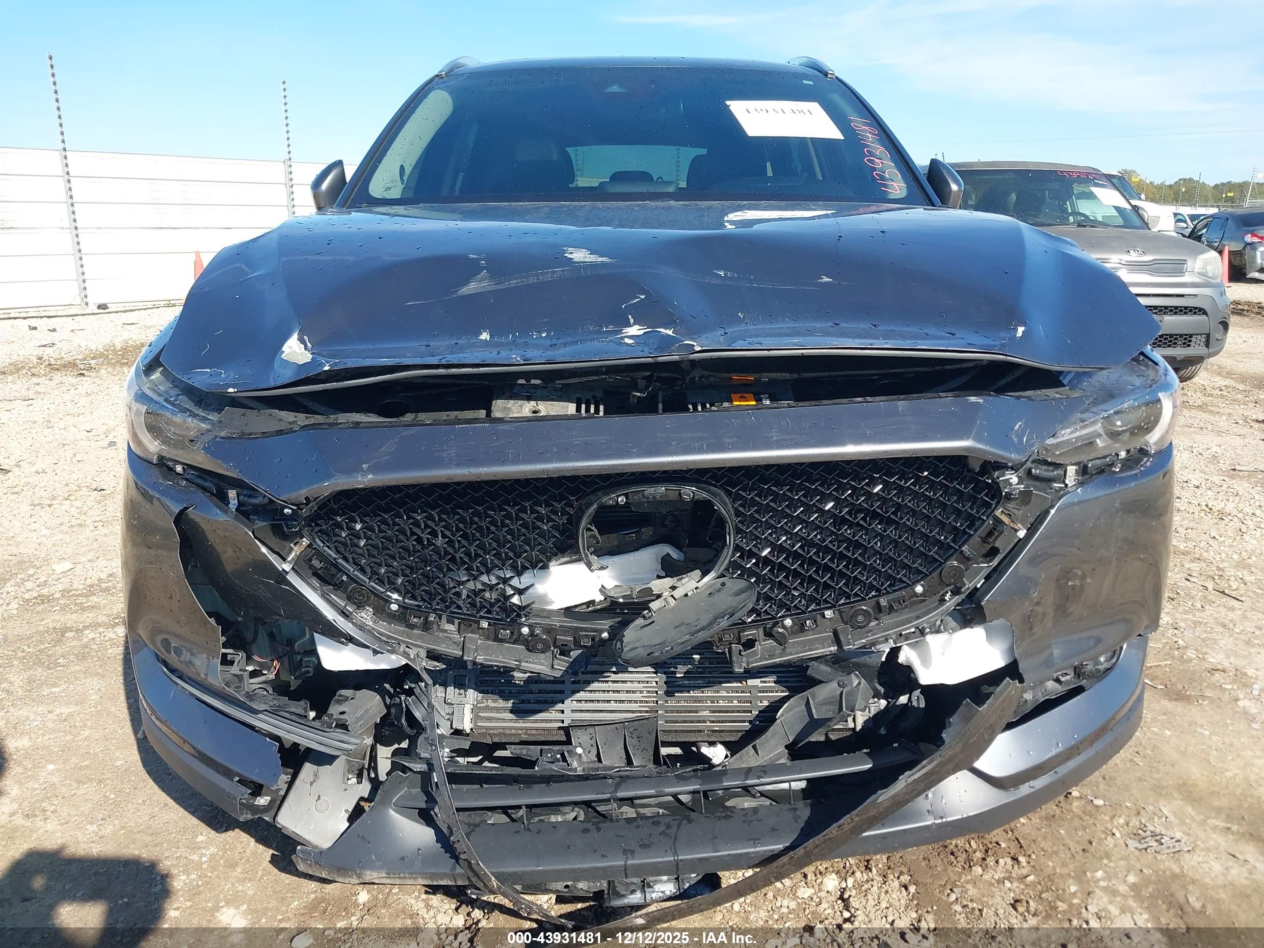 MAZDA CX-5 image 6