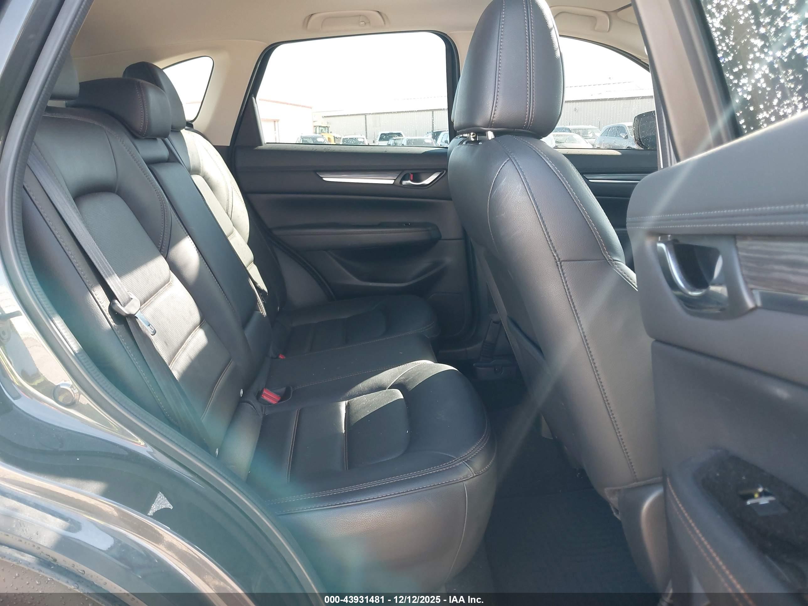 MAZDA CX-5 image 8