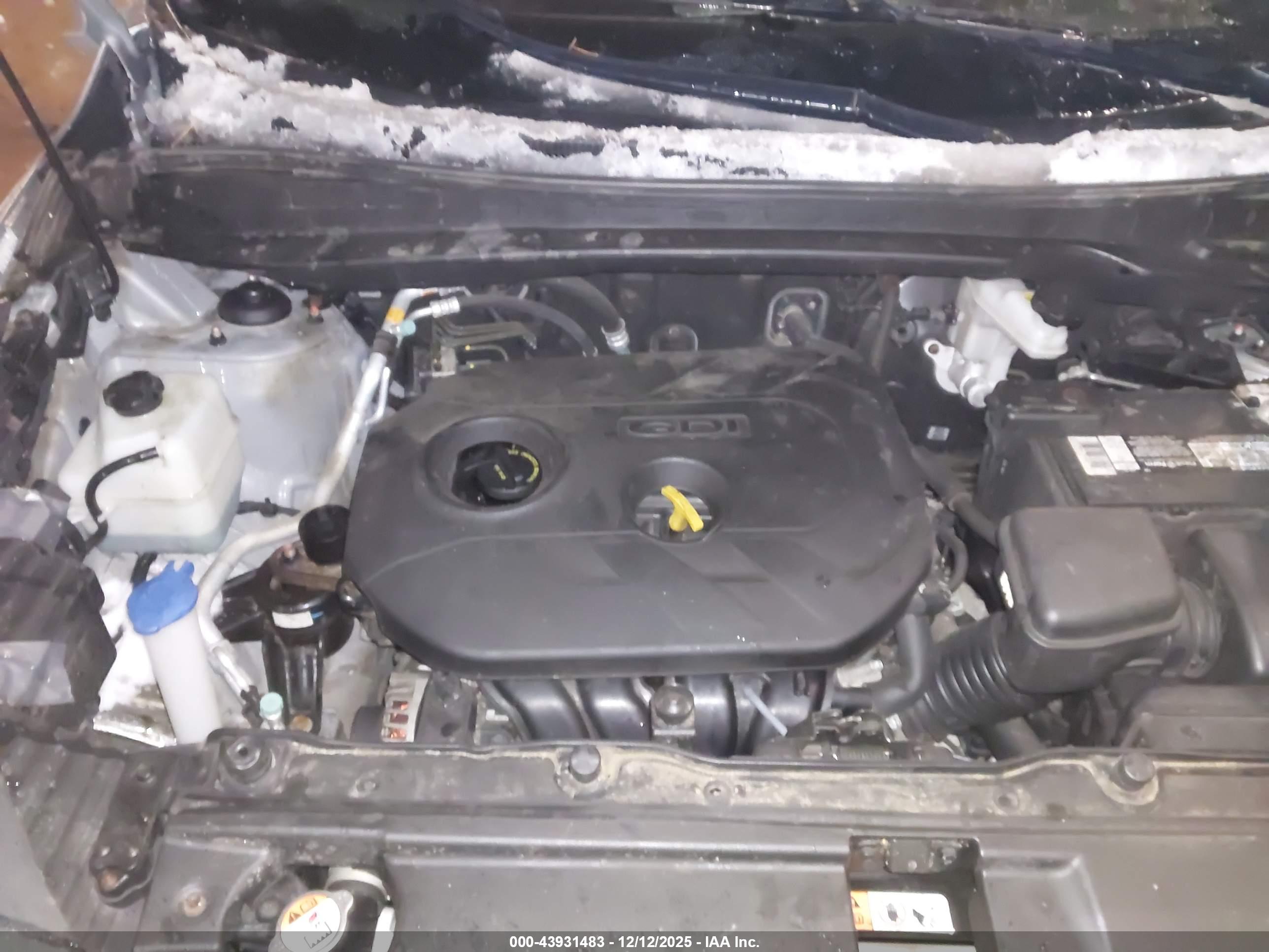 HYUNDAI TUCSON image 10