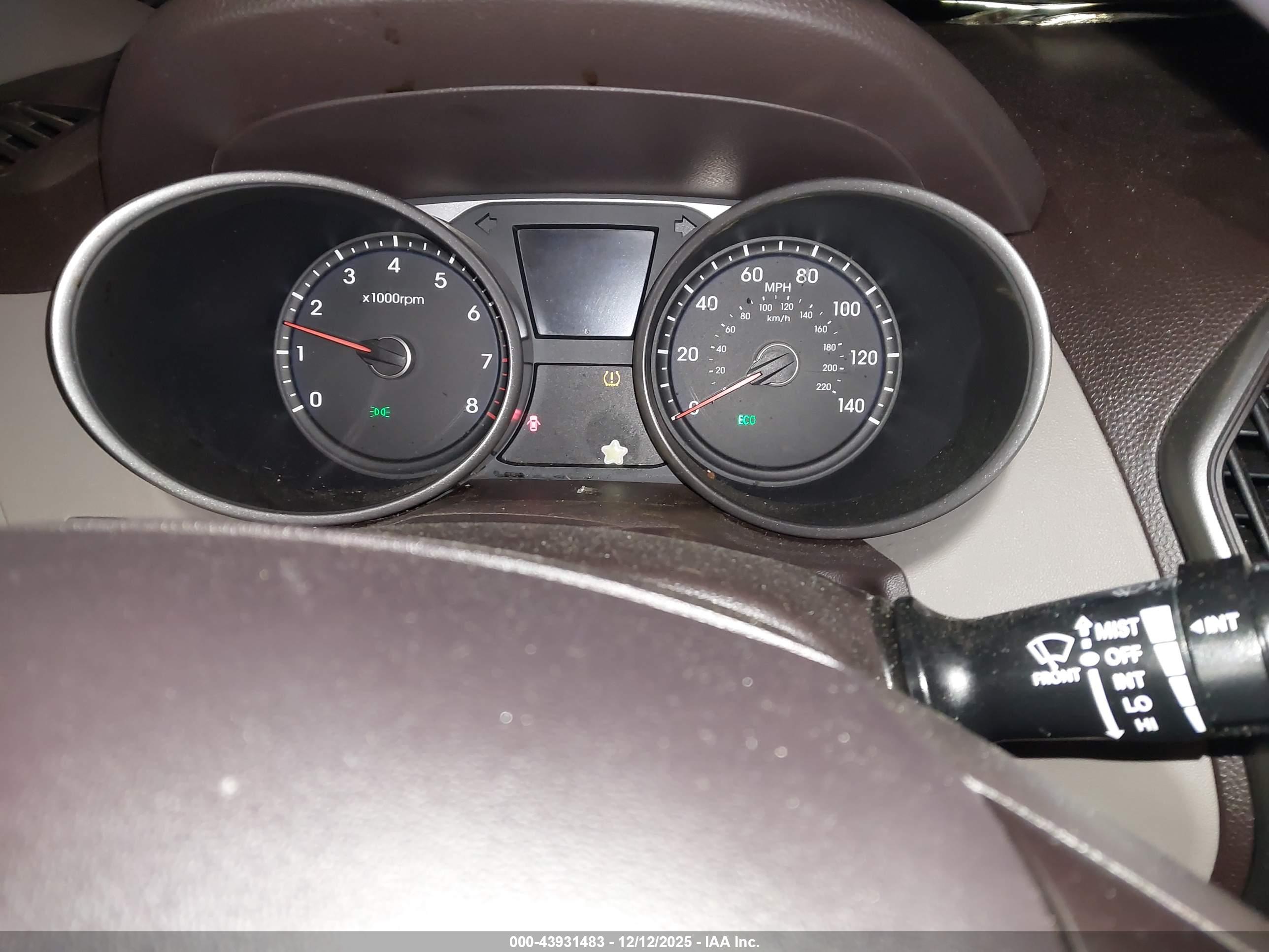 HYUNDAI TUCSON image 7