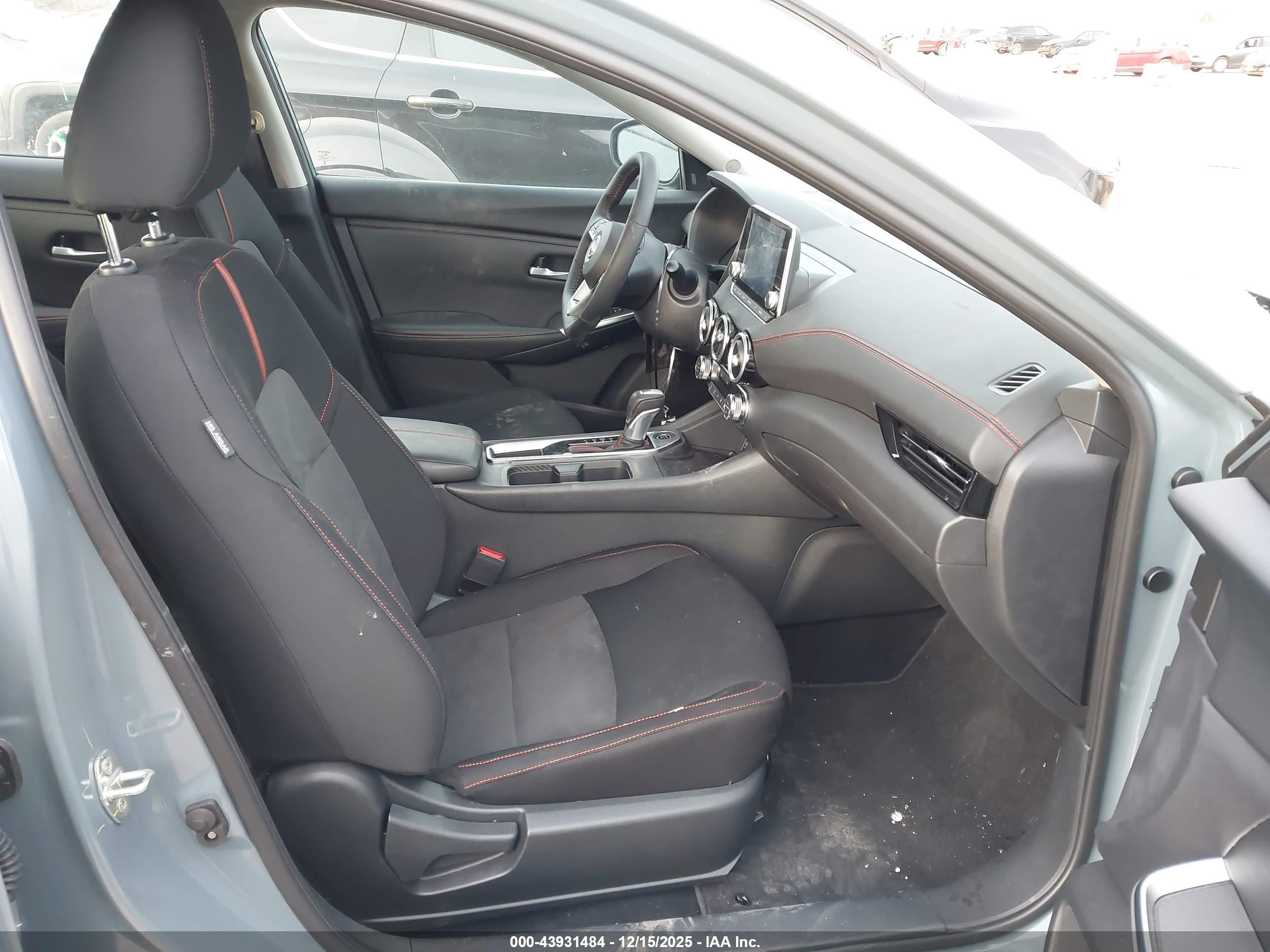 NISSAN SENTRA image 5