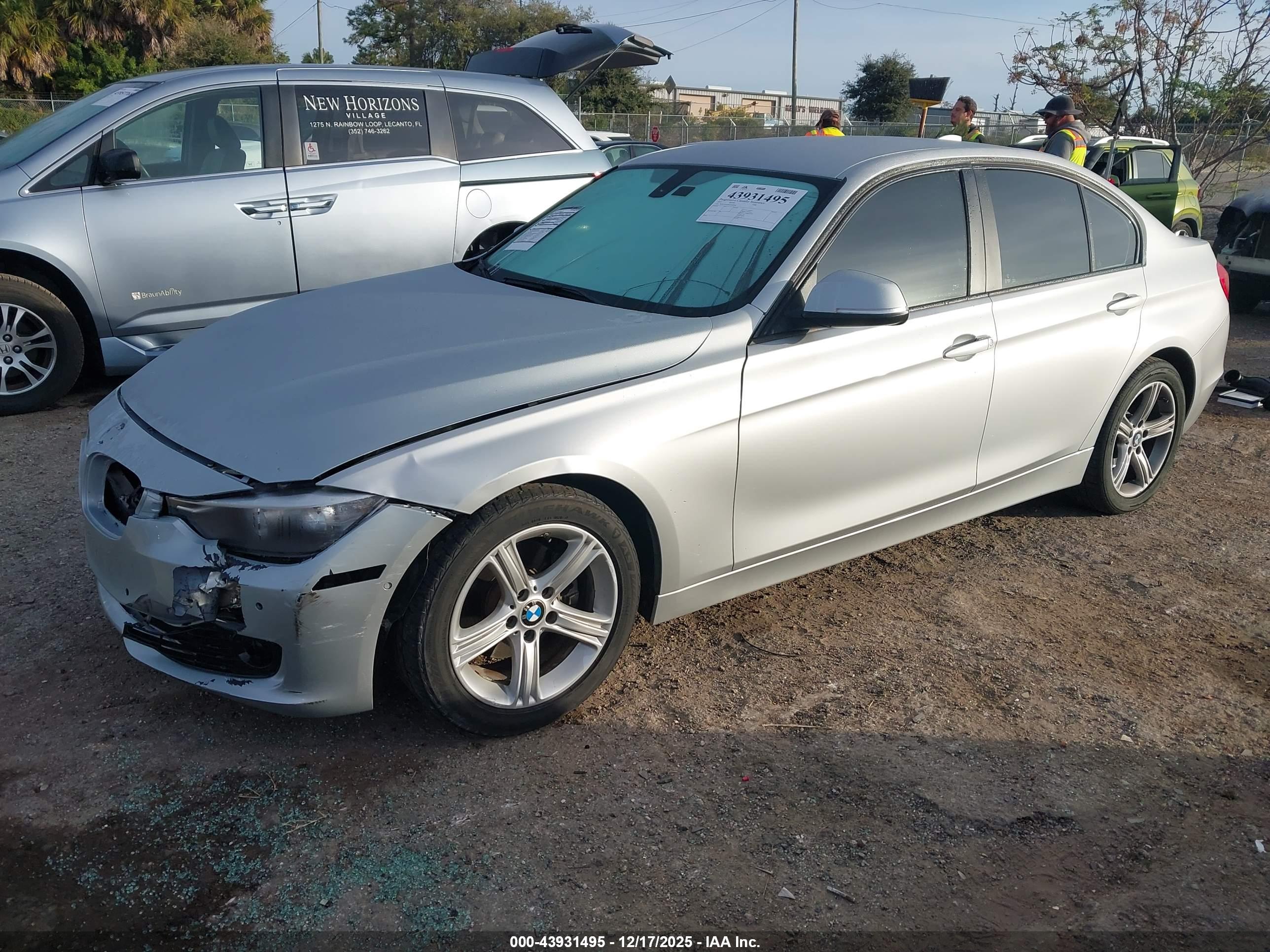 BMW 328I image 2