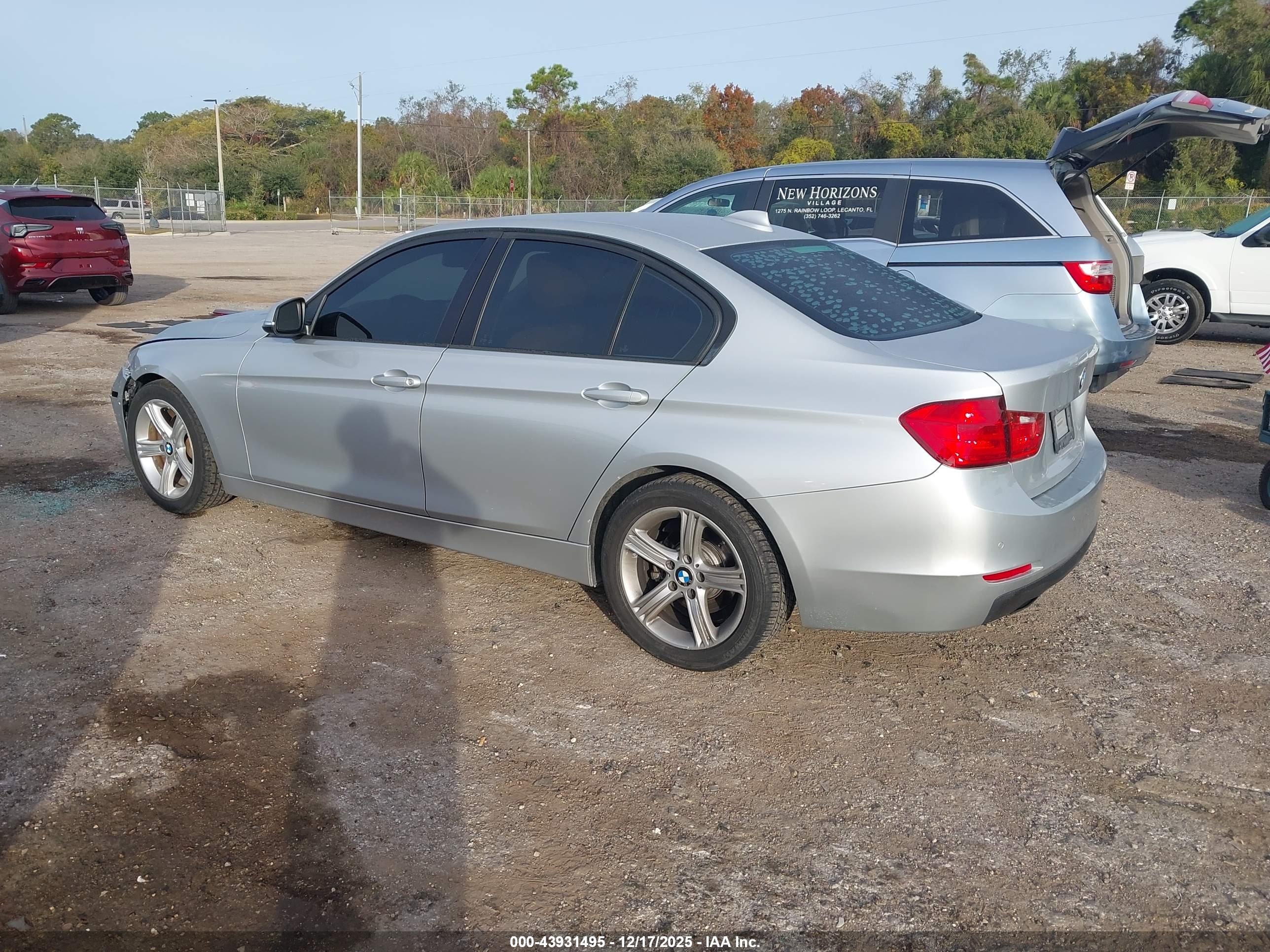 BMW 328I image 3