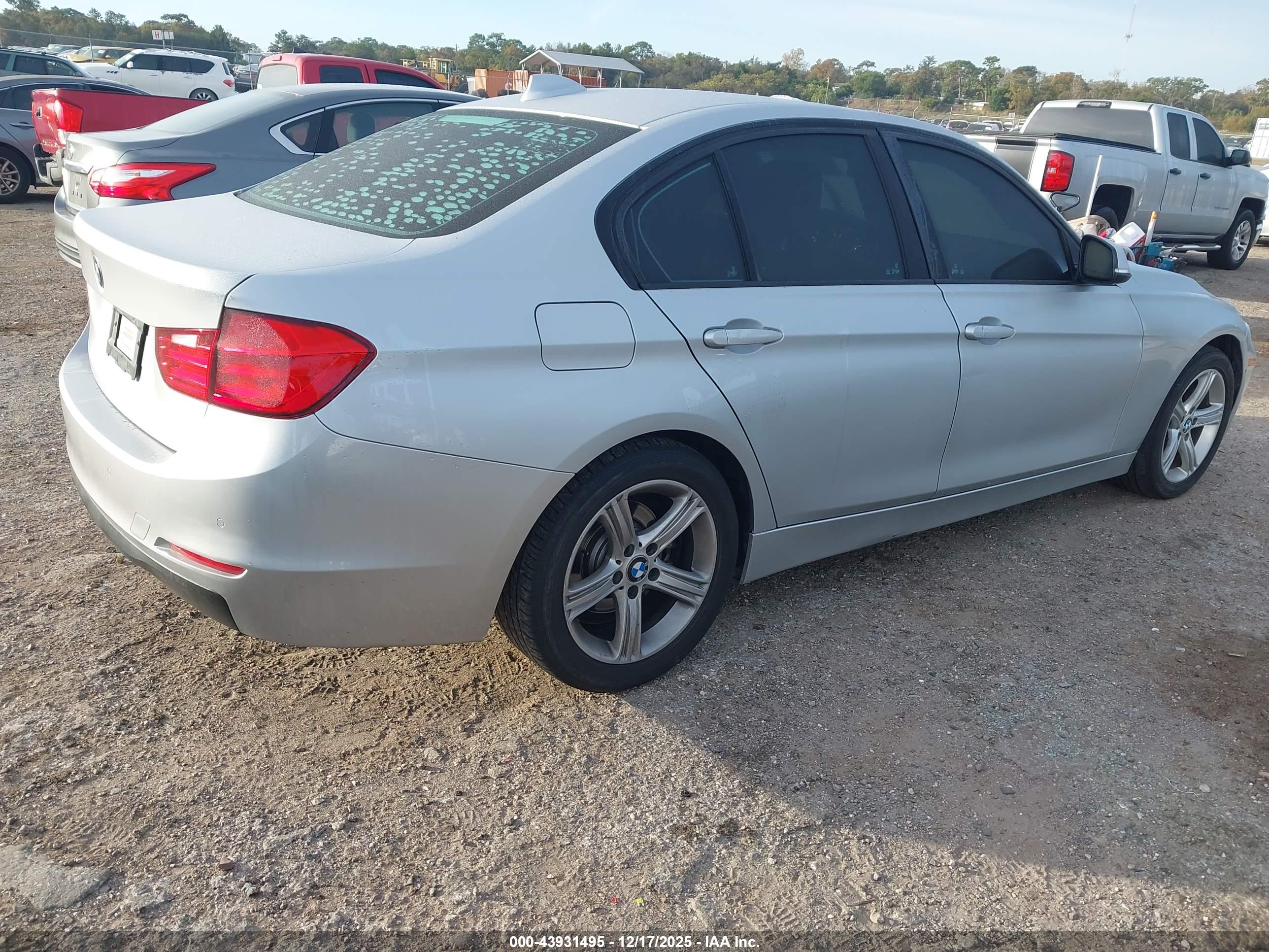 BMW 328I image 4