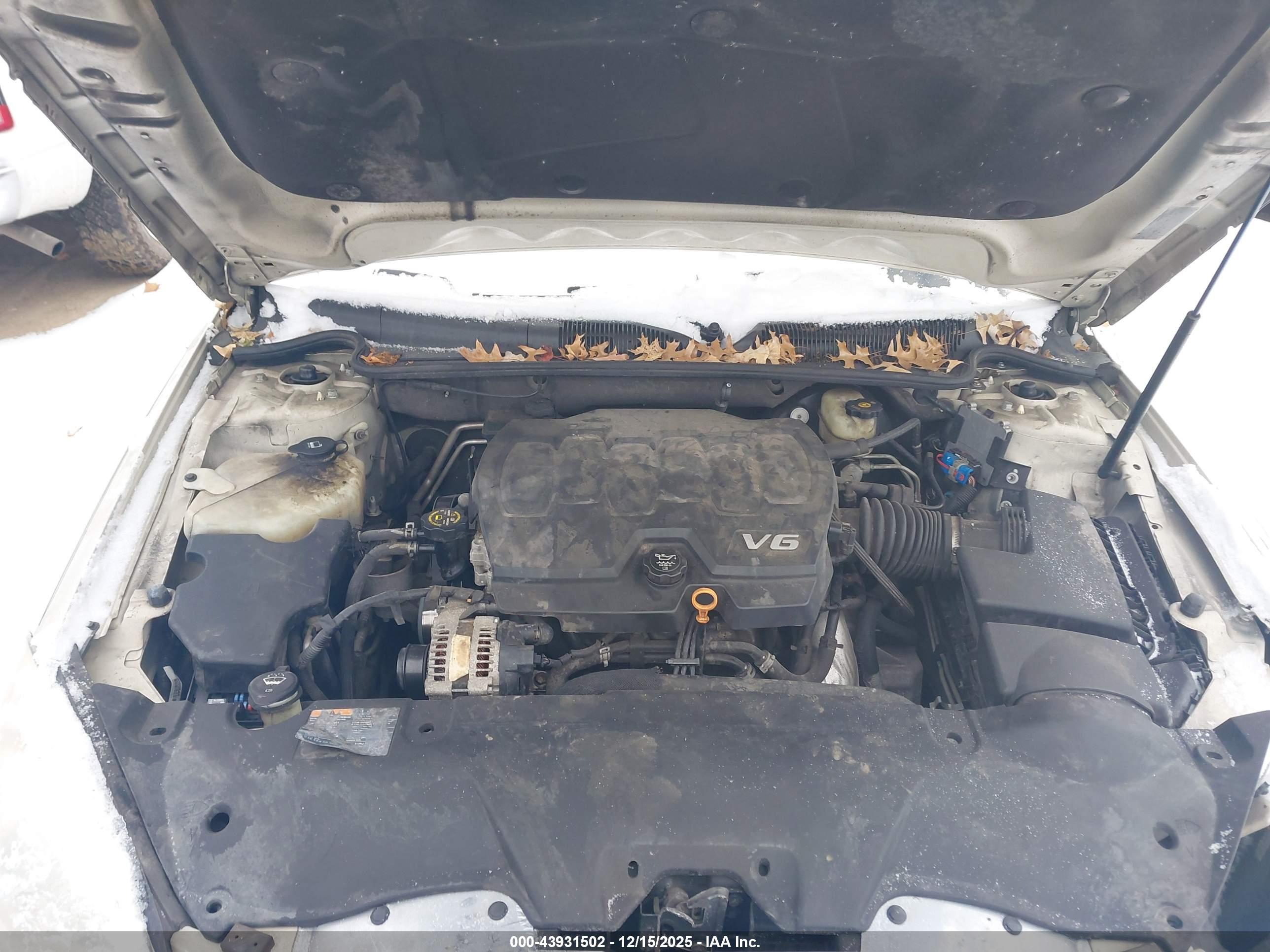BUICK LUCERNE image 10
