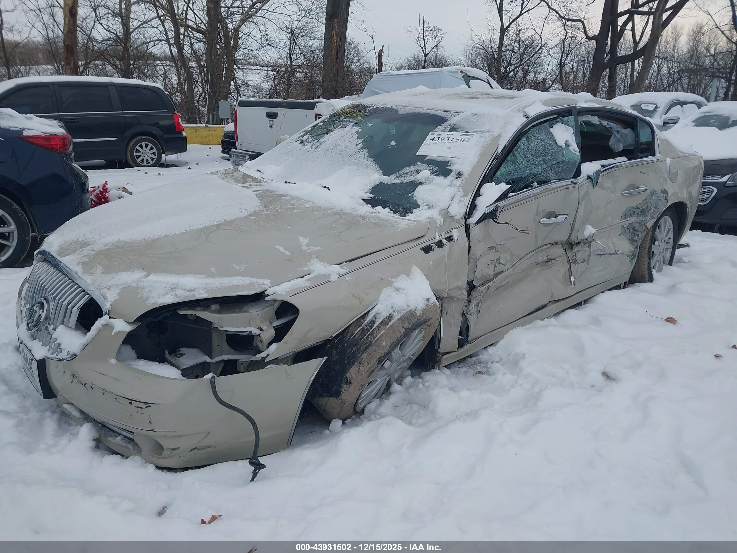 BUICK LUCERNE image 2